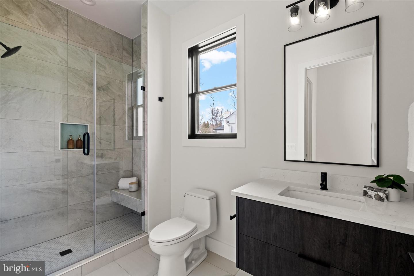 1428 Waggaman Cir