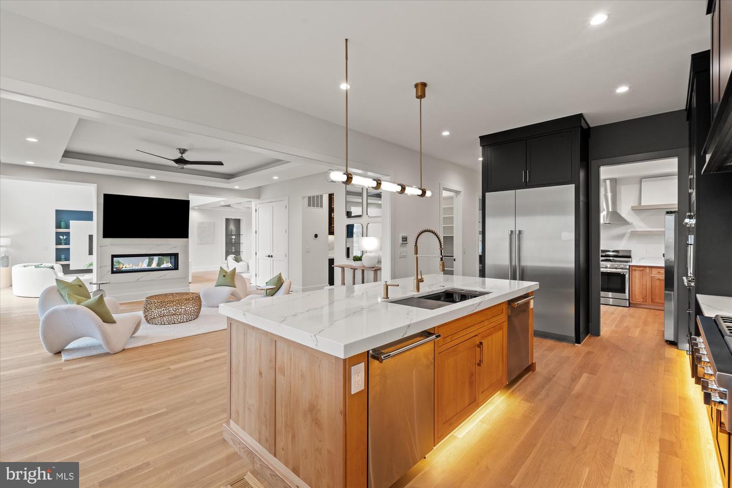 1428 Waggaman Cir