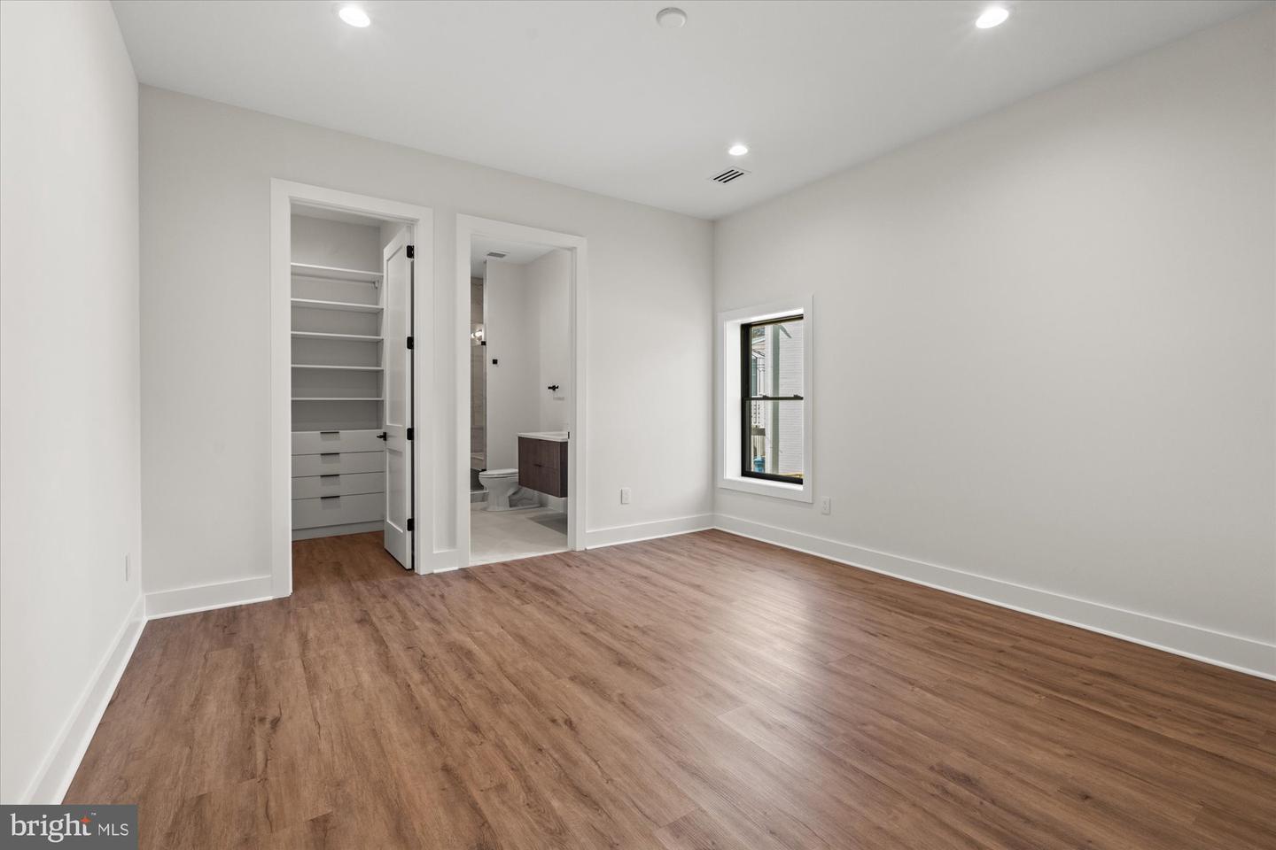1428 Waggaman Cir