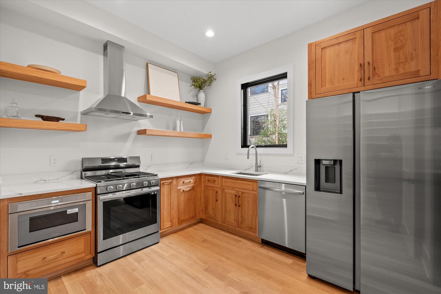 1428 Waggaman Cir