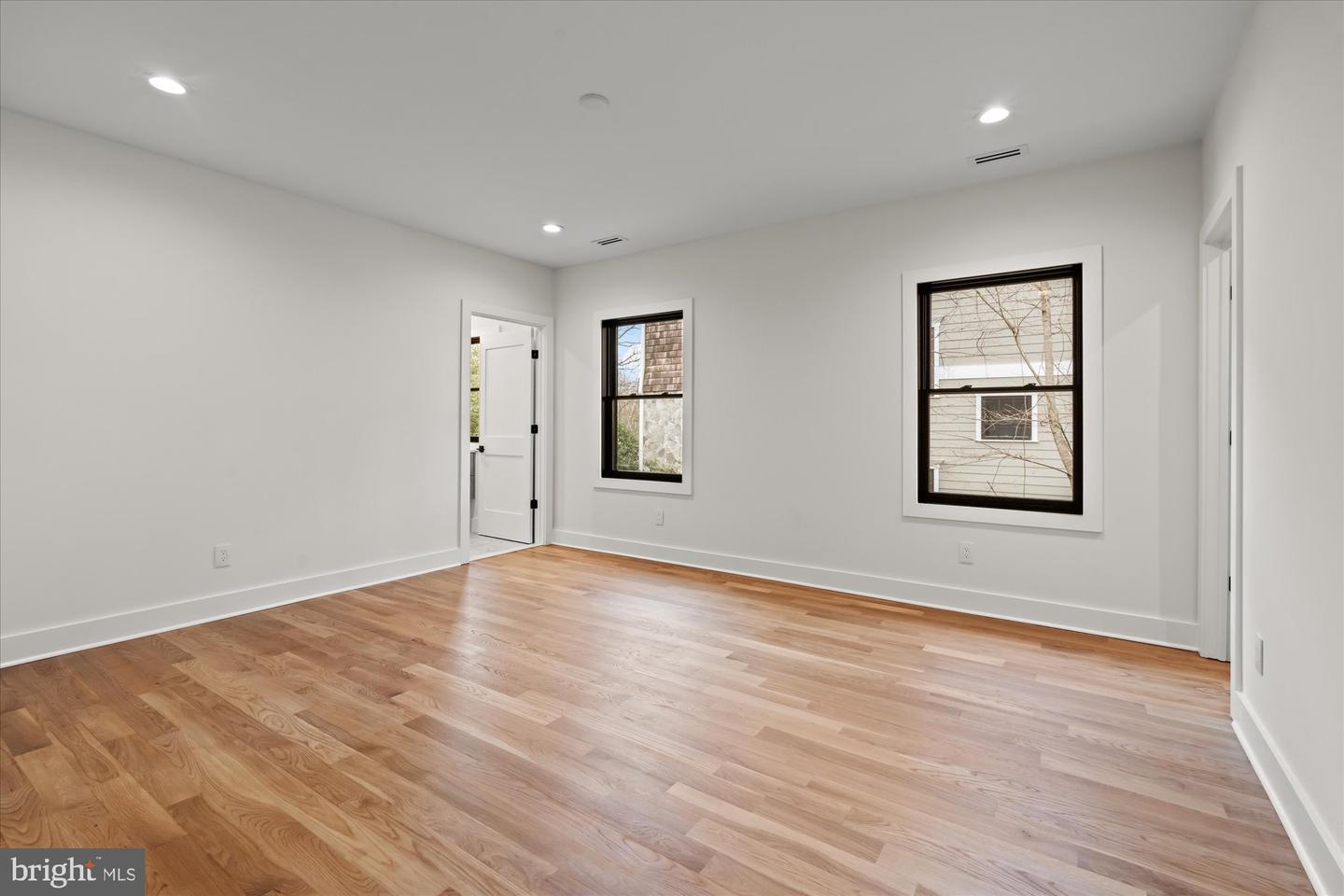 1428 Waggaman Cir