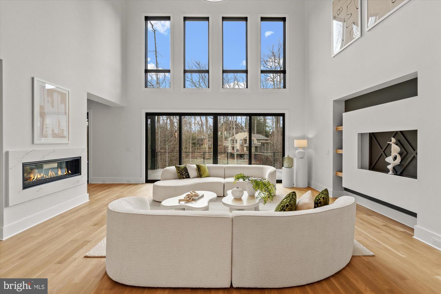1428 Waggaman Cir