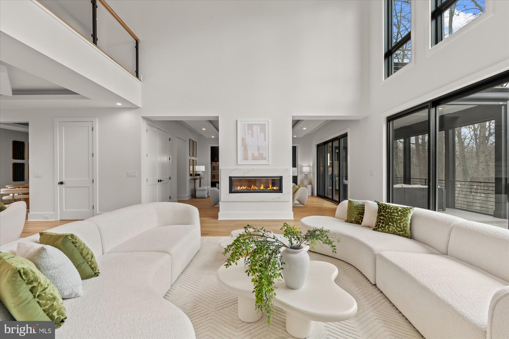 1428 Waggaman Cir