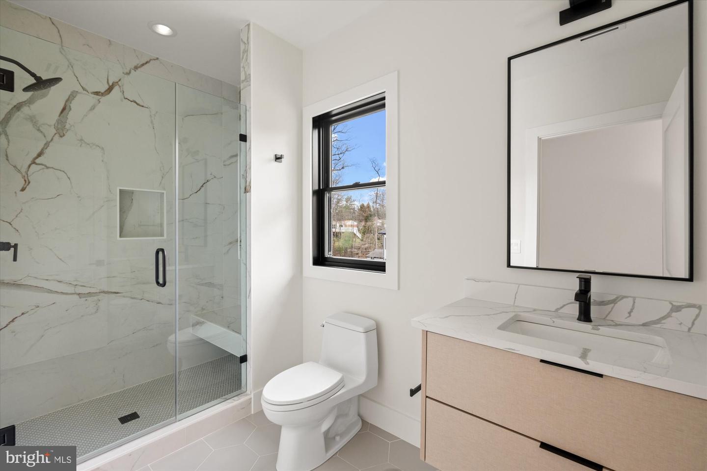 1428 Waggaman Cir