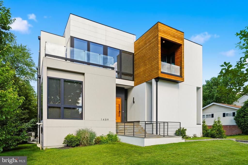 1459 DEWBERRY COURT