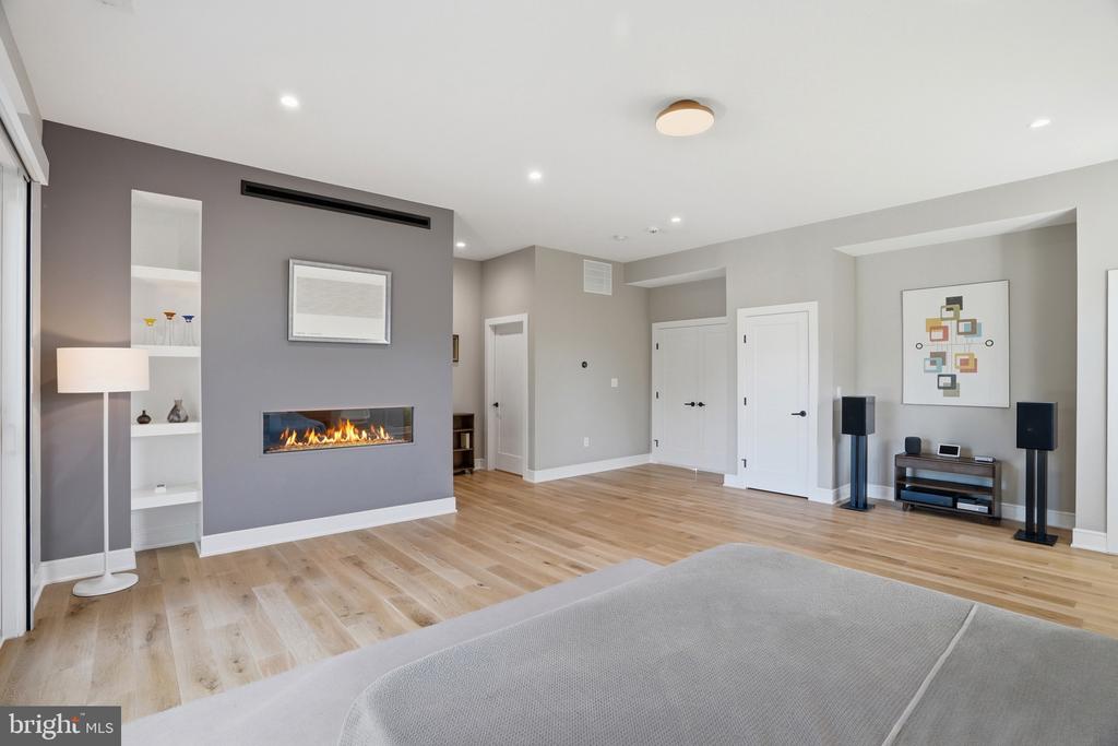 1459 DEWBERRY COURT