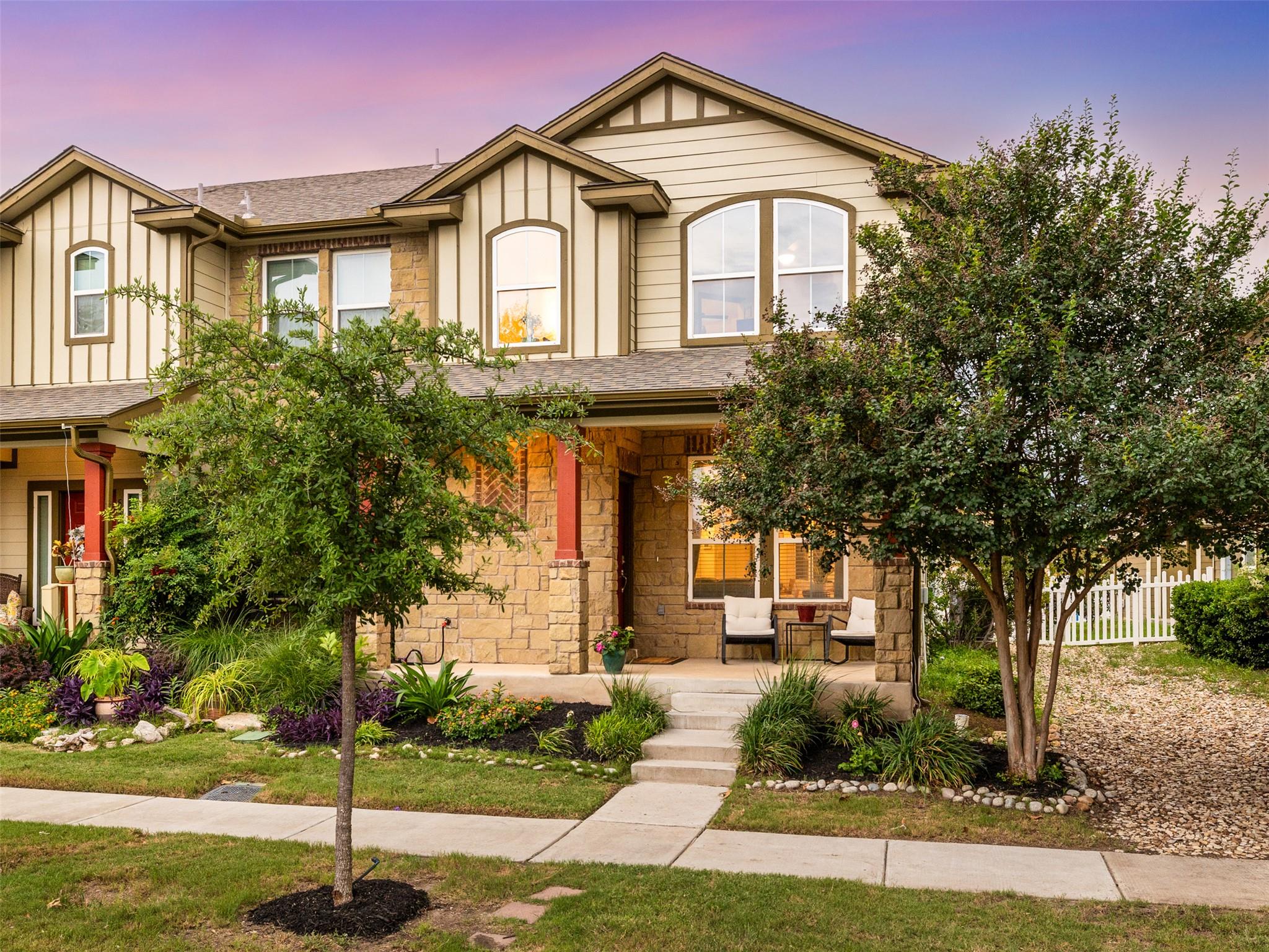 532 Lookout Tree LN