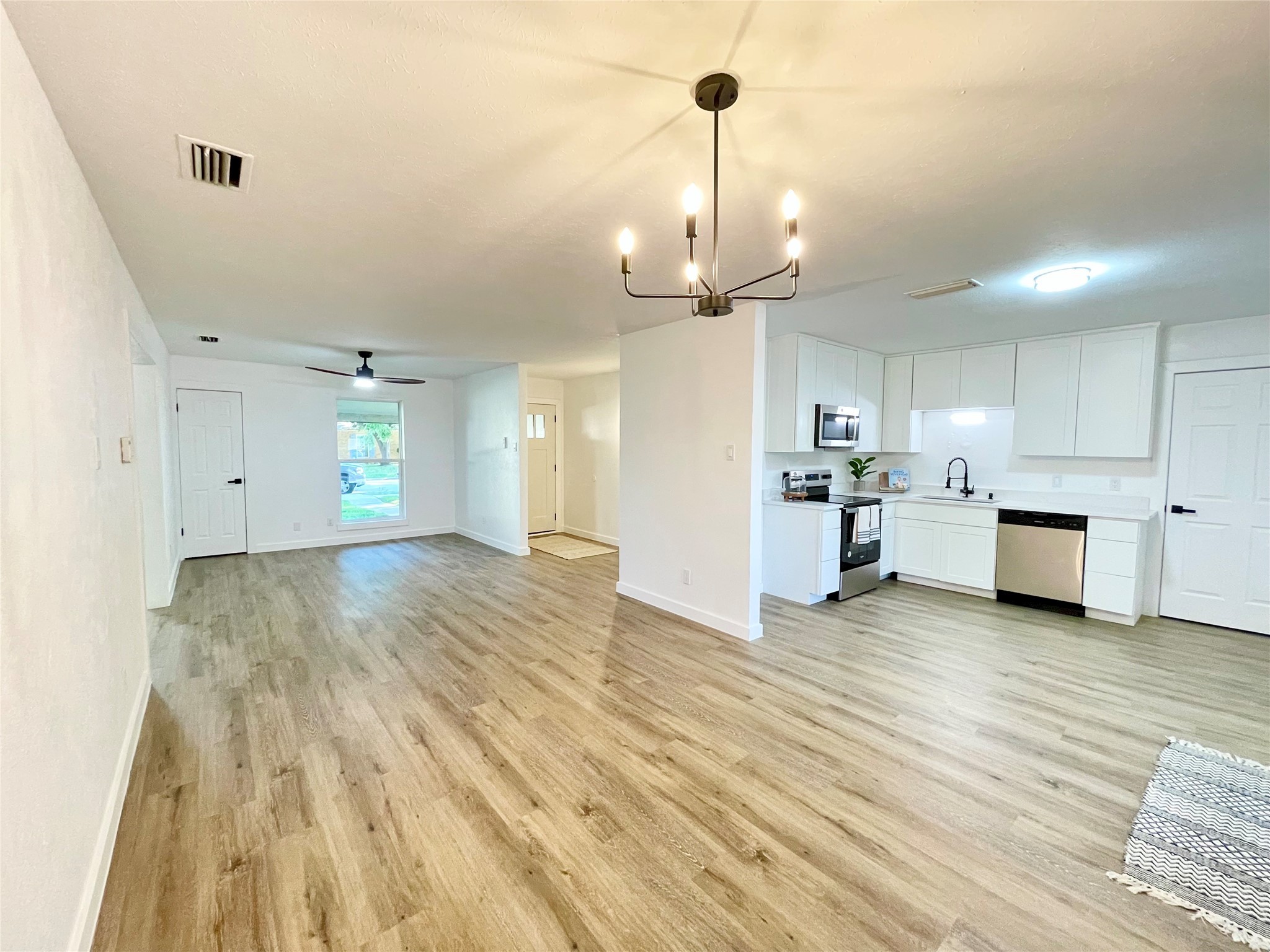 901 Grassy Glen Drive