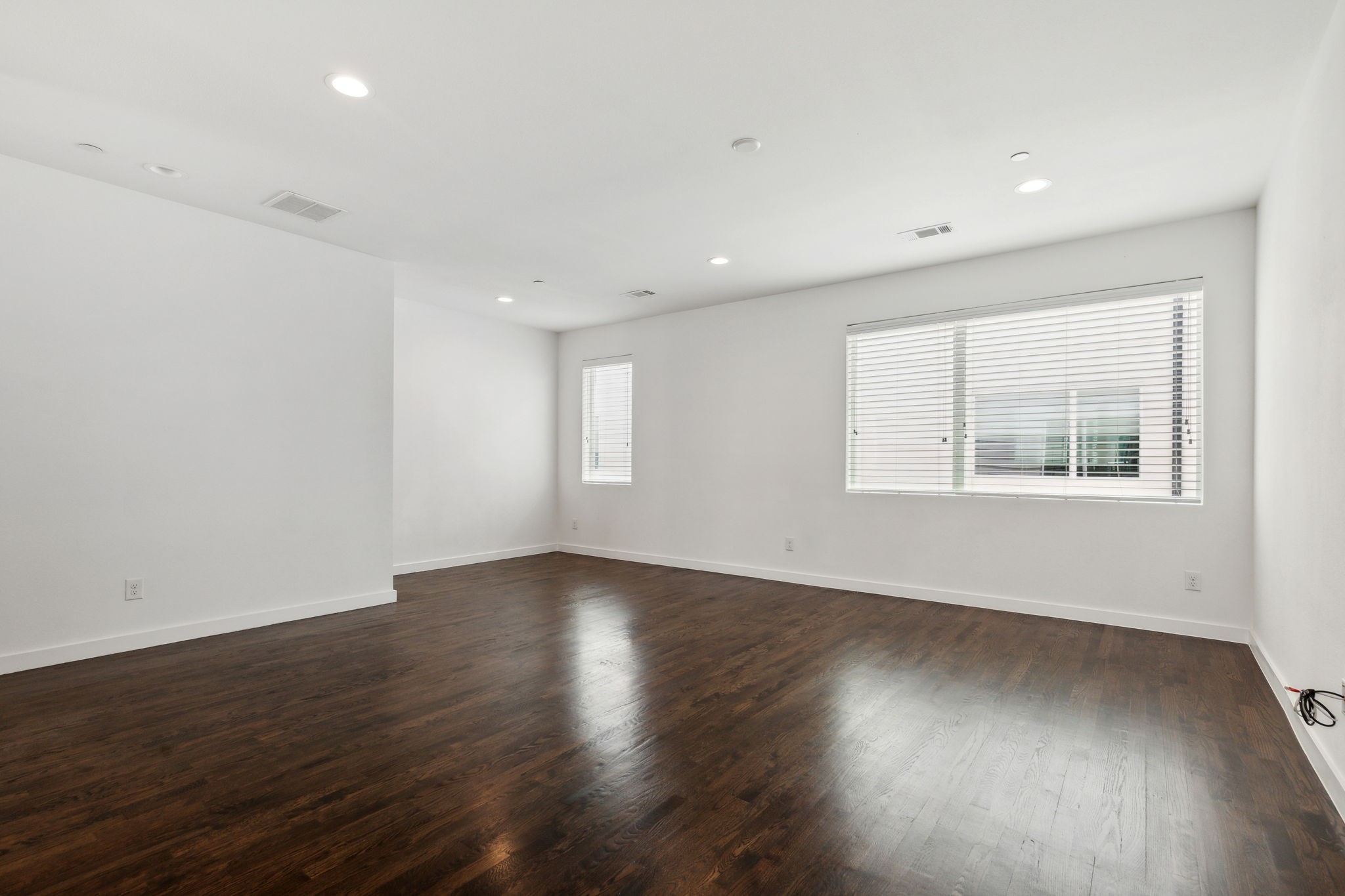 4709 Bryan Street 402