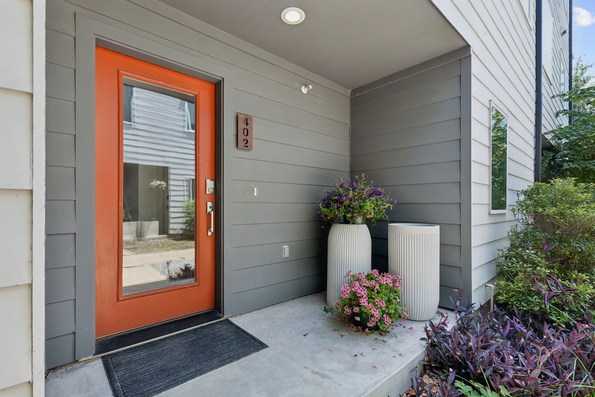 4709 Bryan Street 402