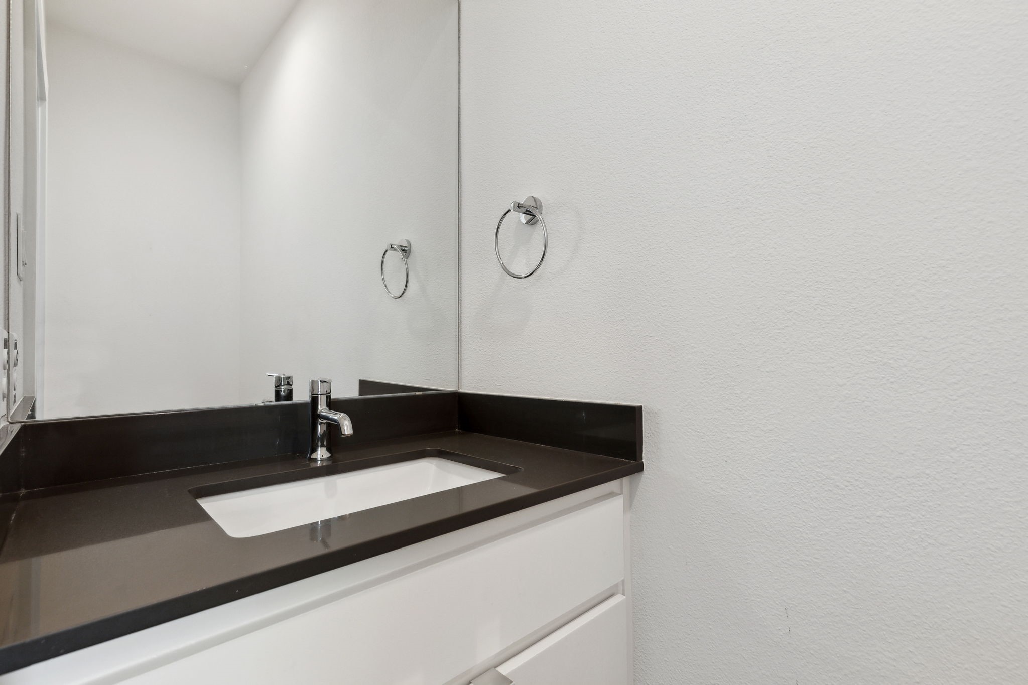 4709 Bryan Street 402