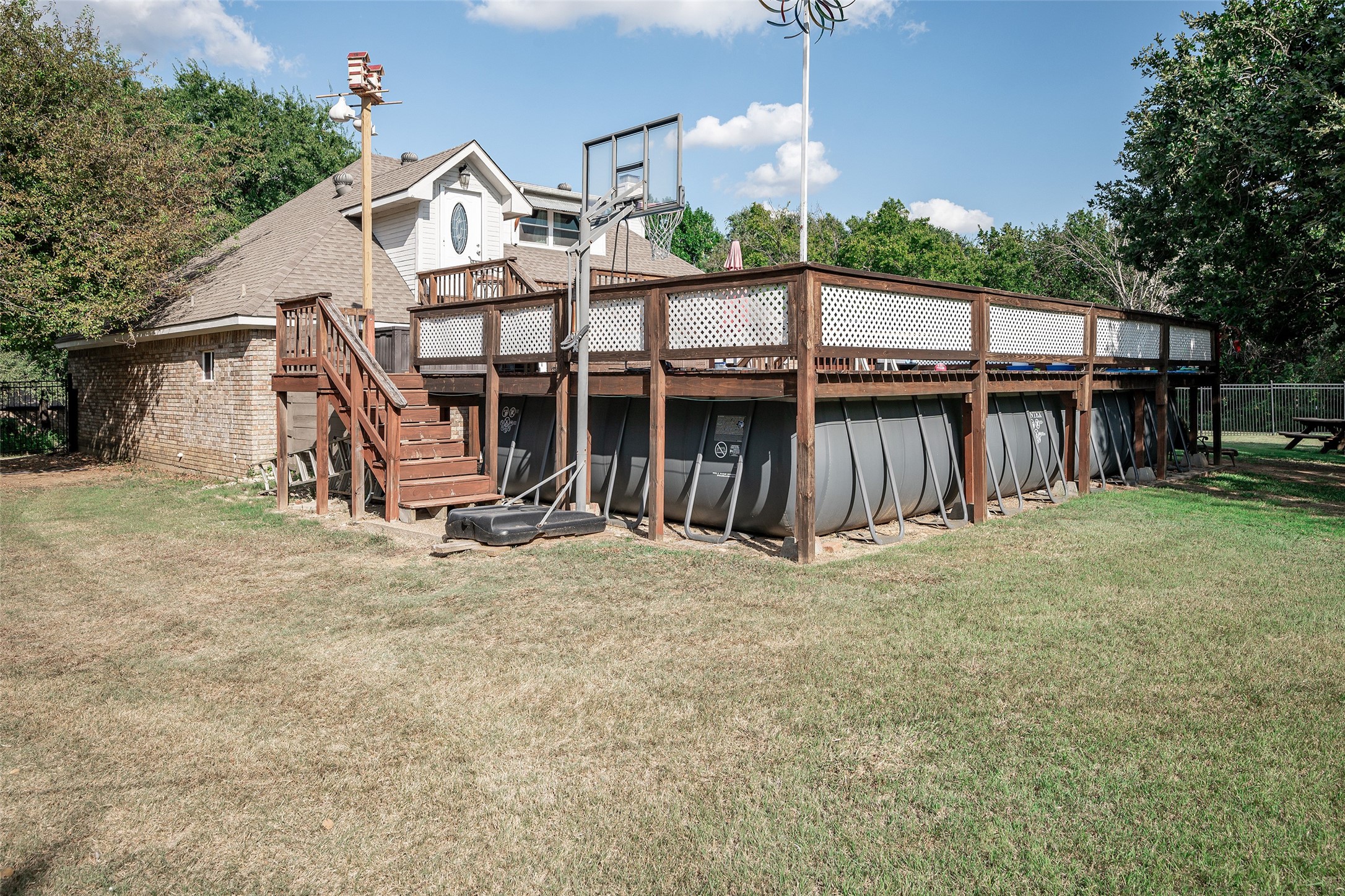 1092 Holly Lane