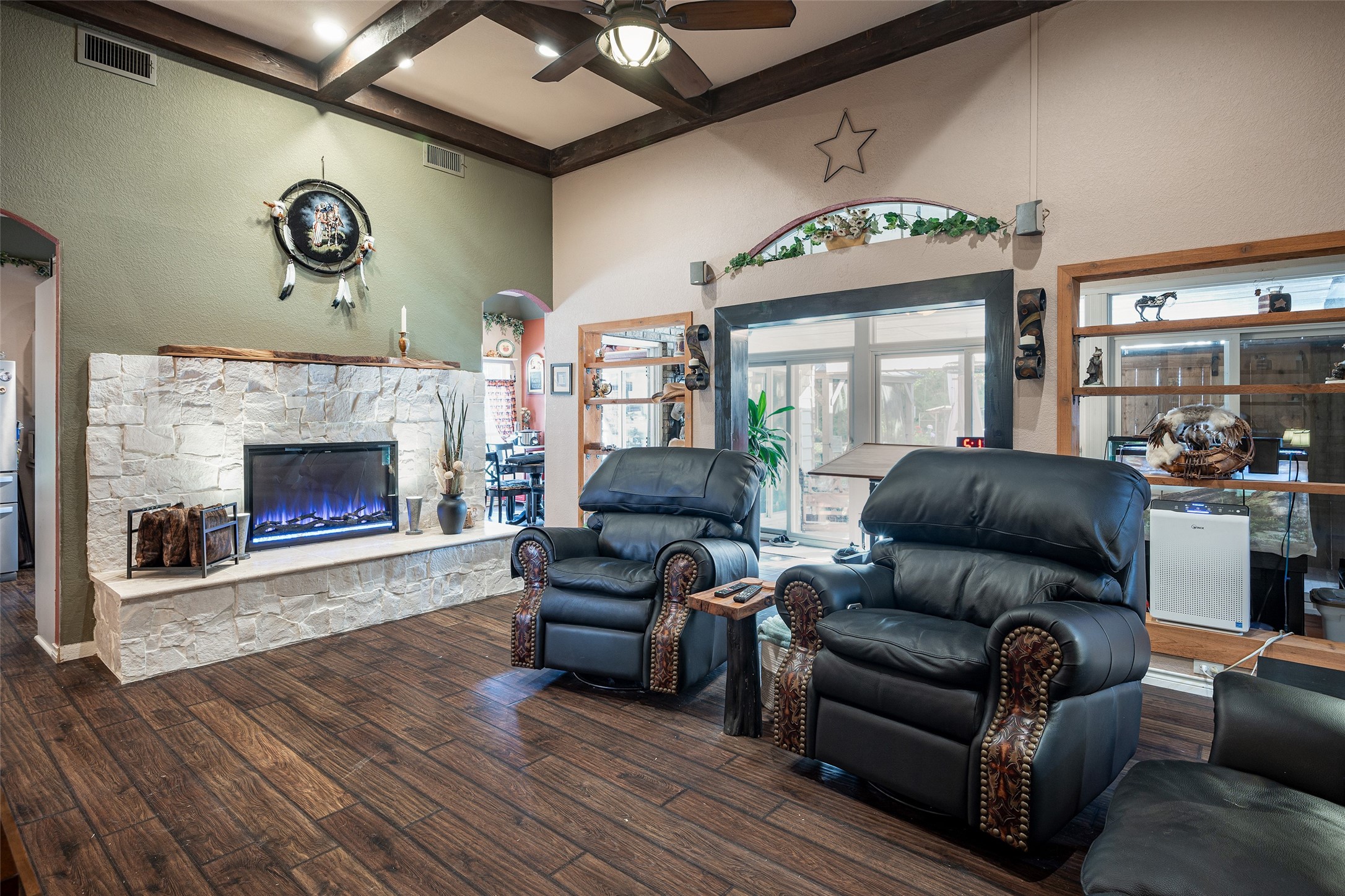 1092 Holly Lane