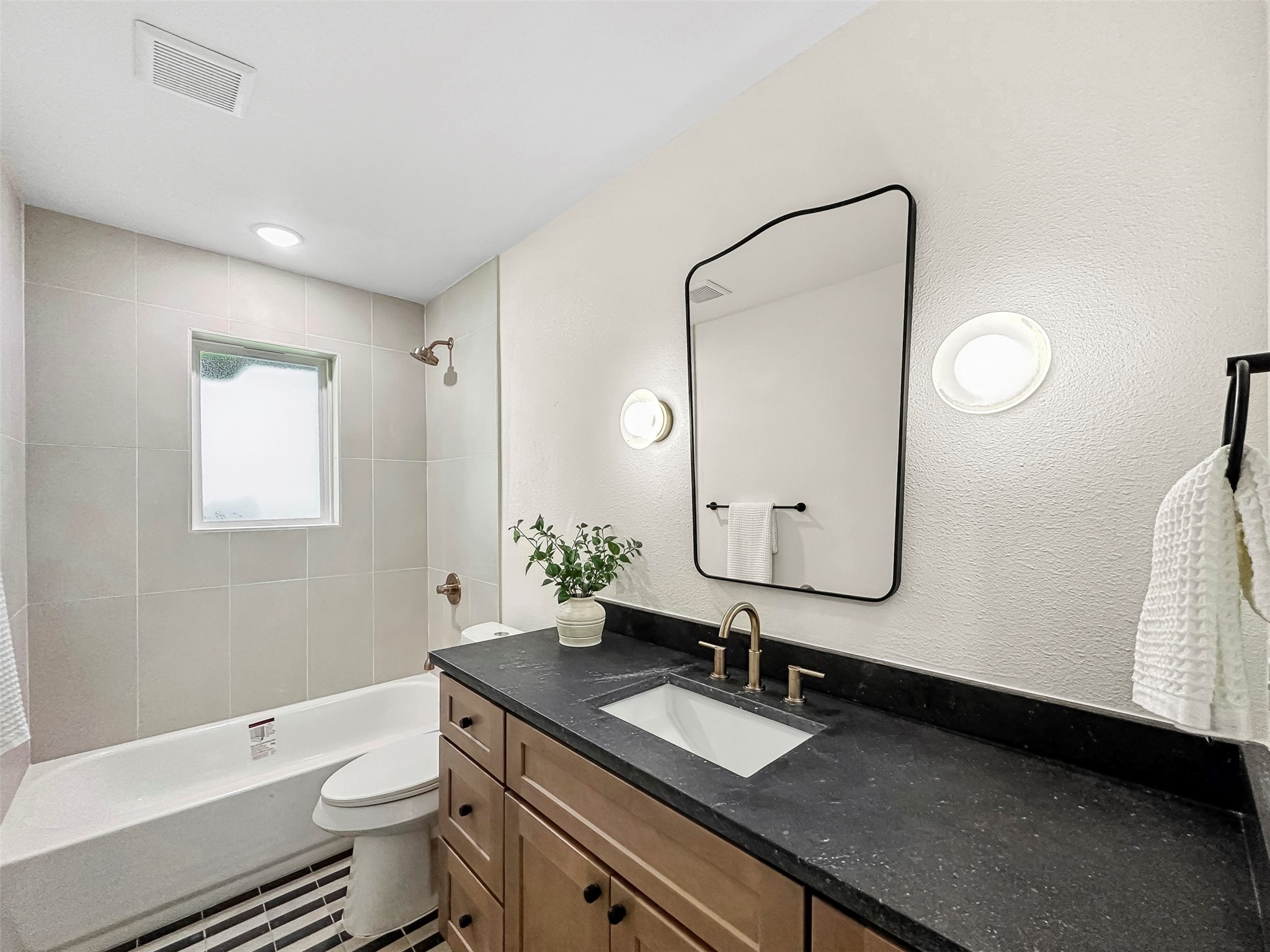 1402 Chesterton Drive