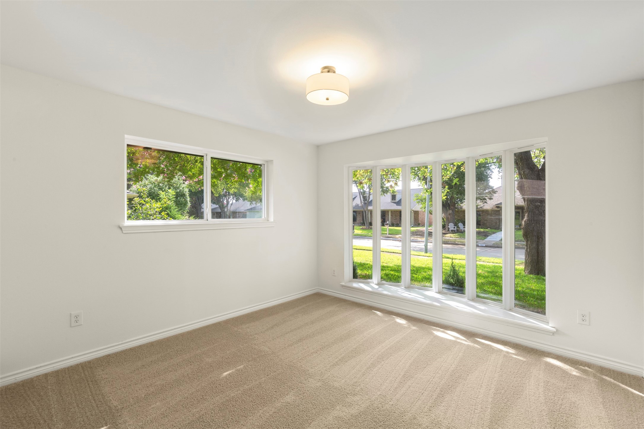 1402 Chesterton Drive