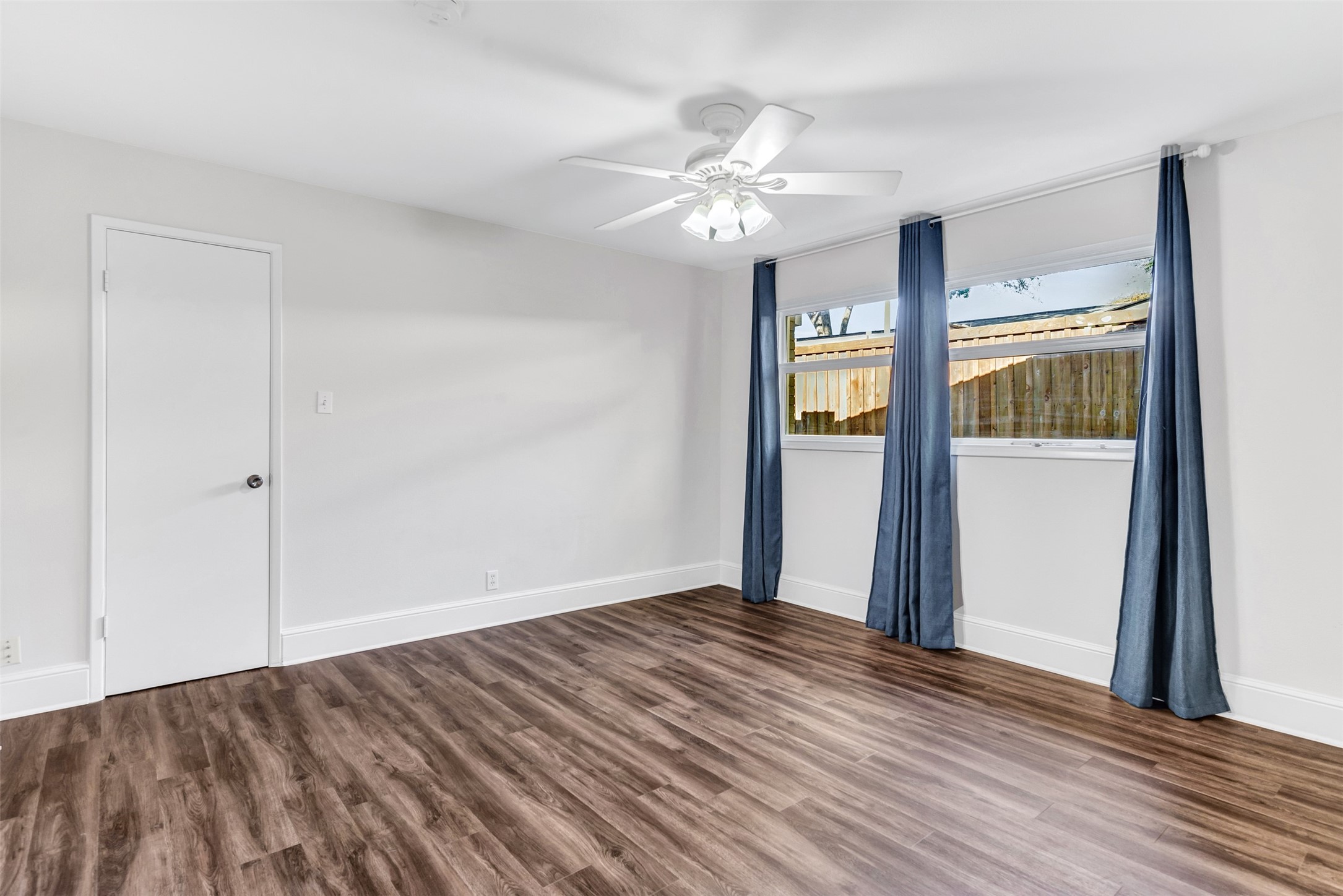 1516 LOMITA Drive