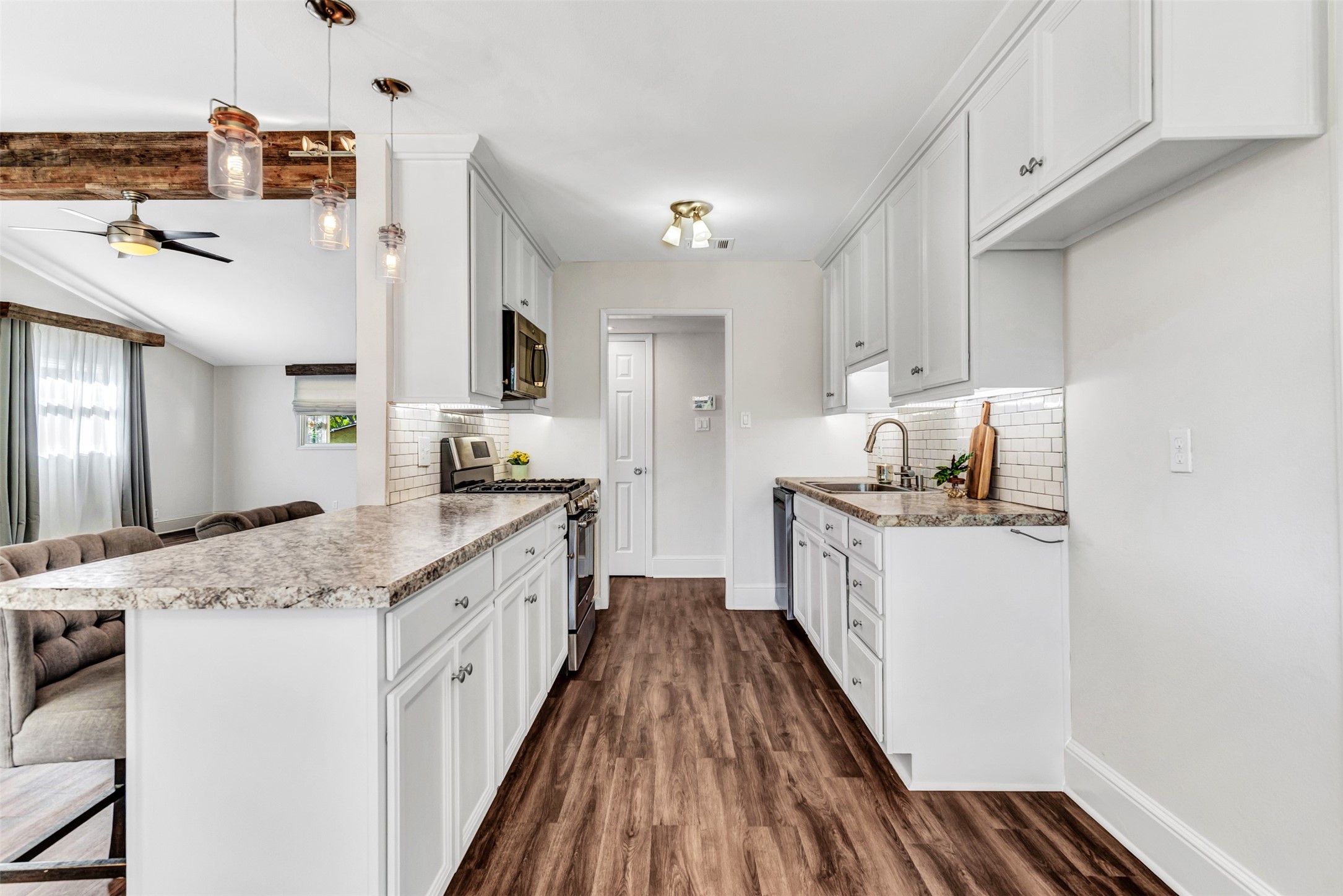 1516 LOMITA Drive