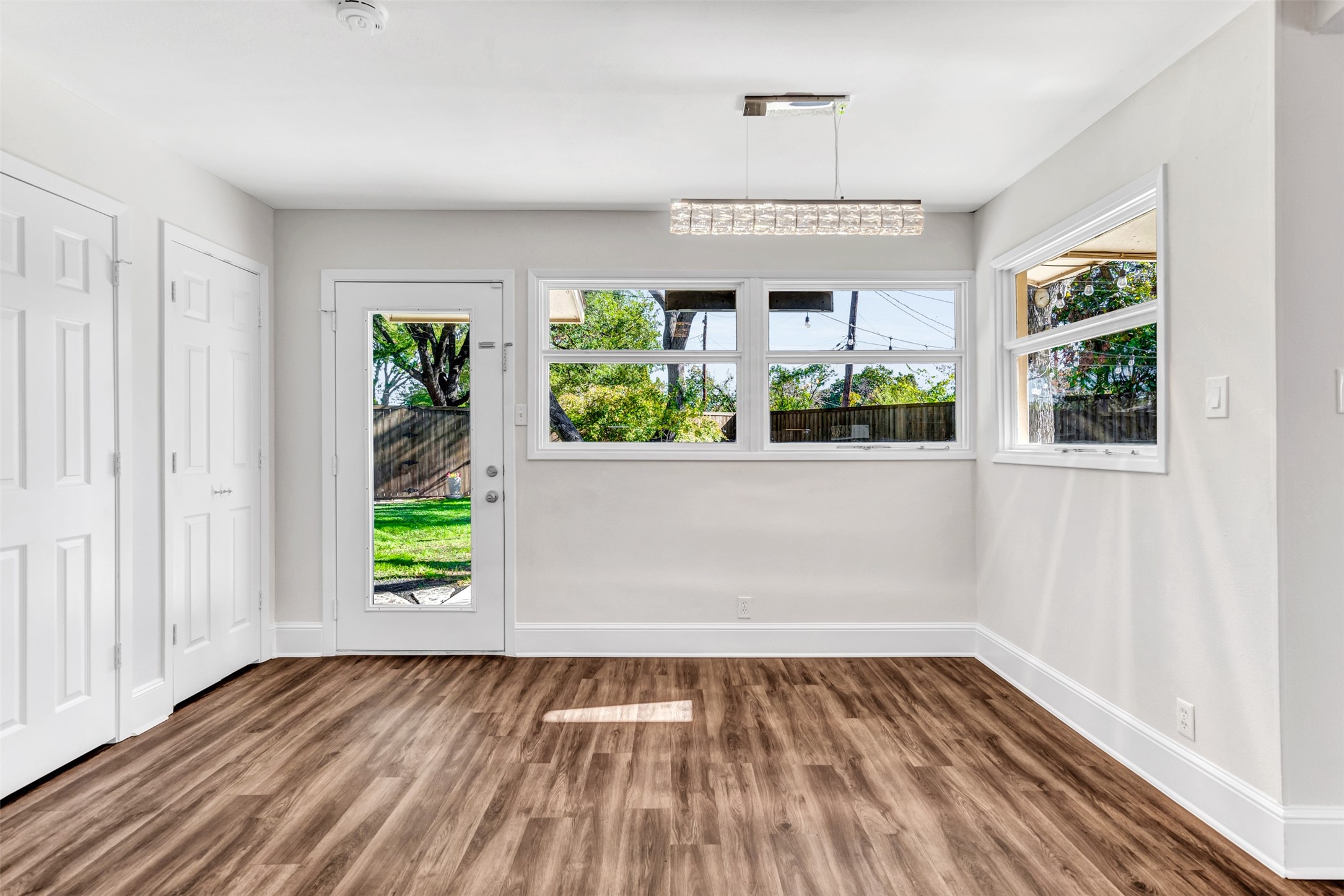 1516 LOMITA Drive
