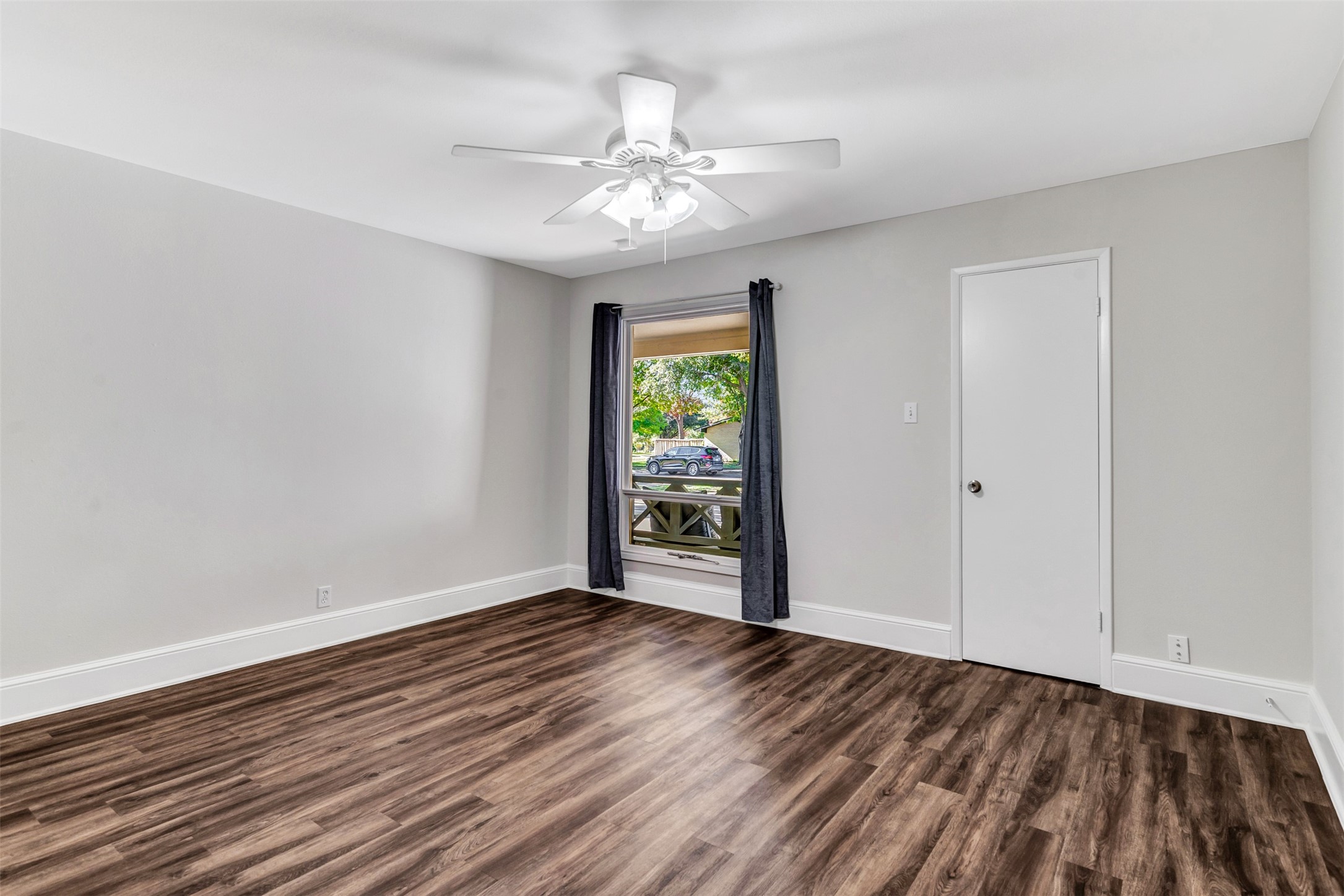 1516 LOMITA Drive