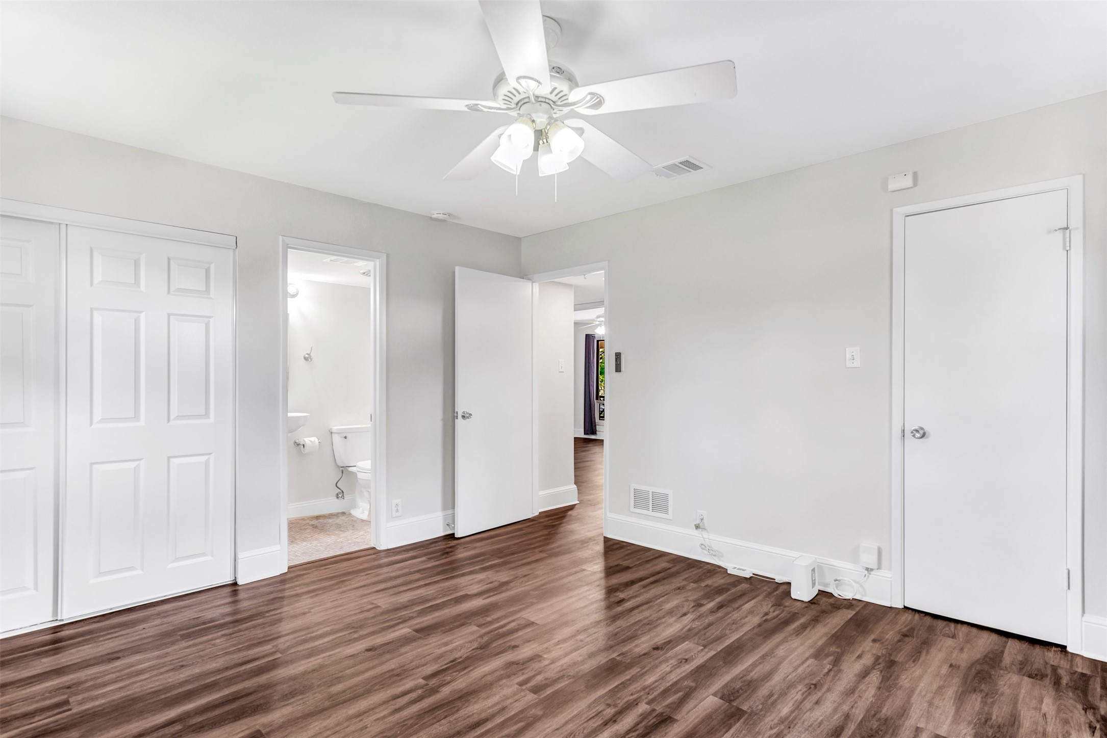 1516 LOMITA Drive
