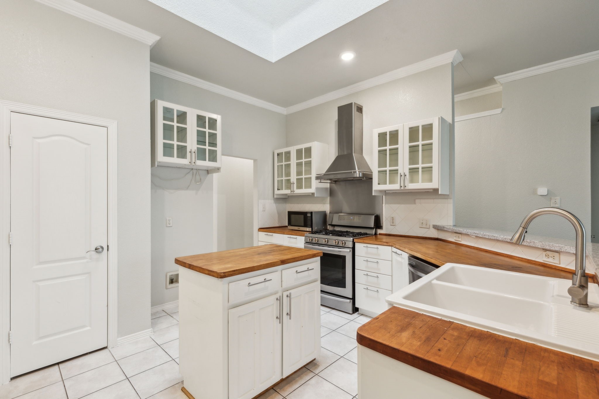 7020 Lomo Alto Drive