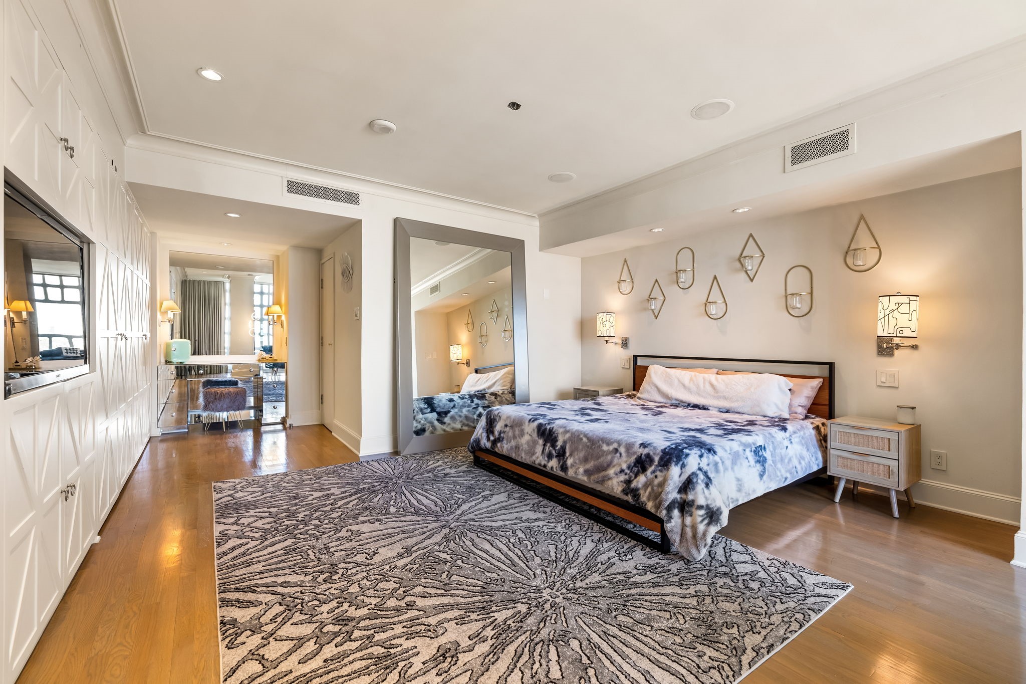 3525 Turtle Creek Boulevard 11C