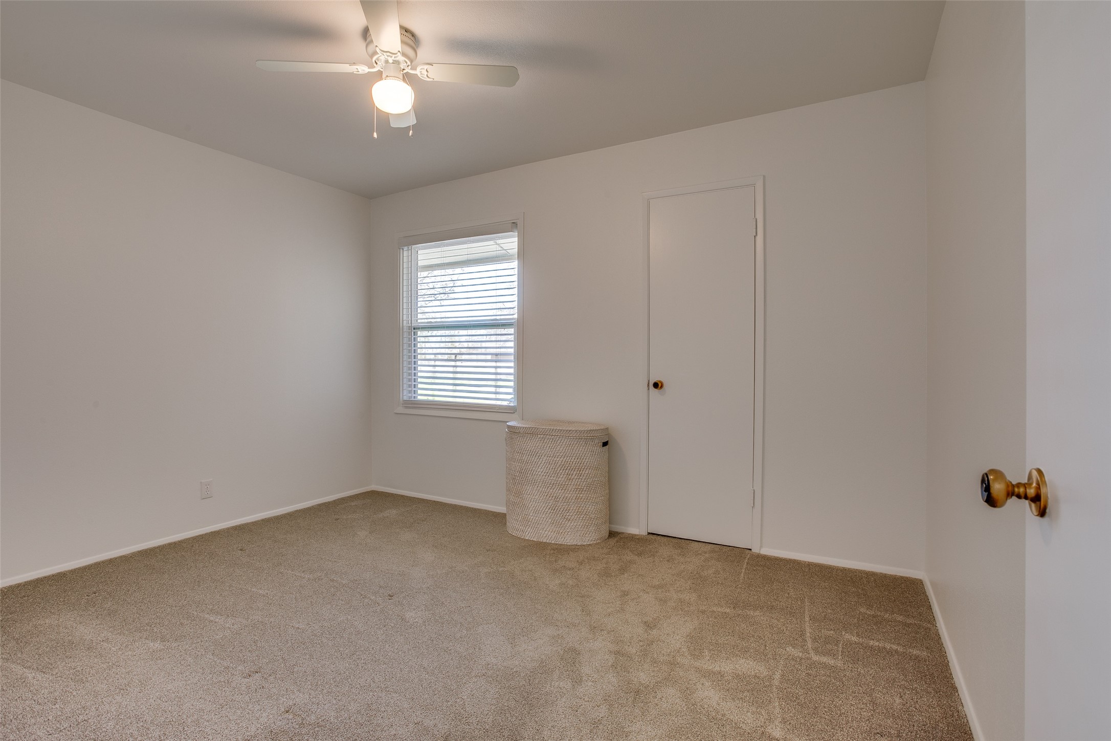 911 Meadow View Drive
