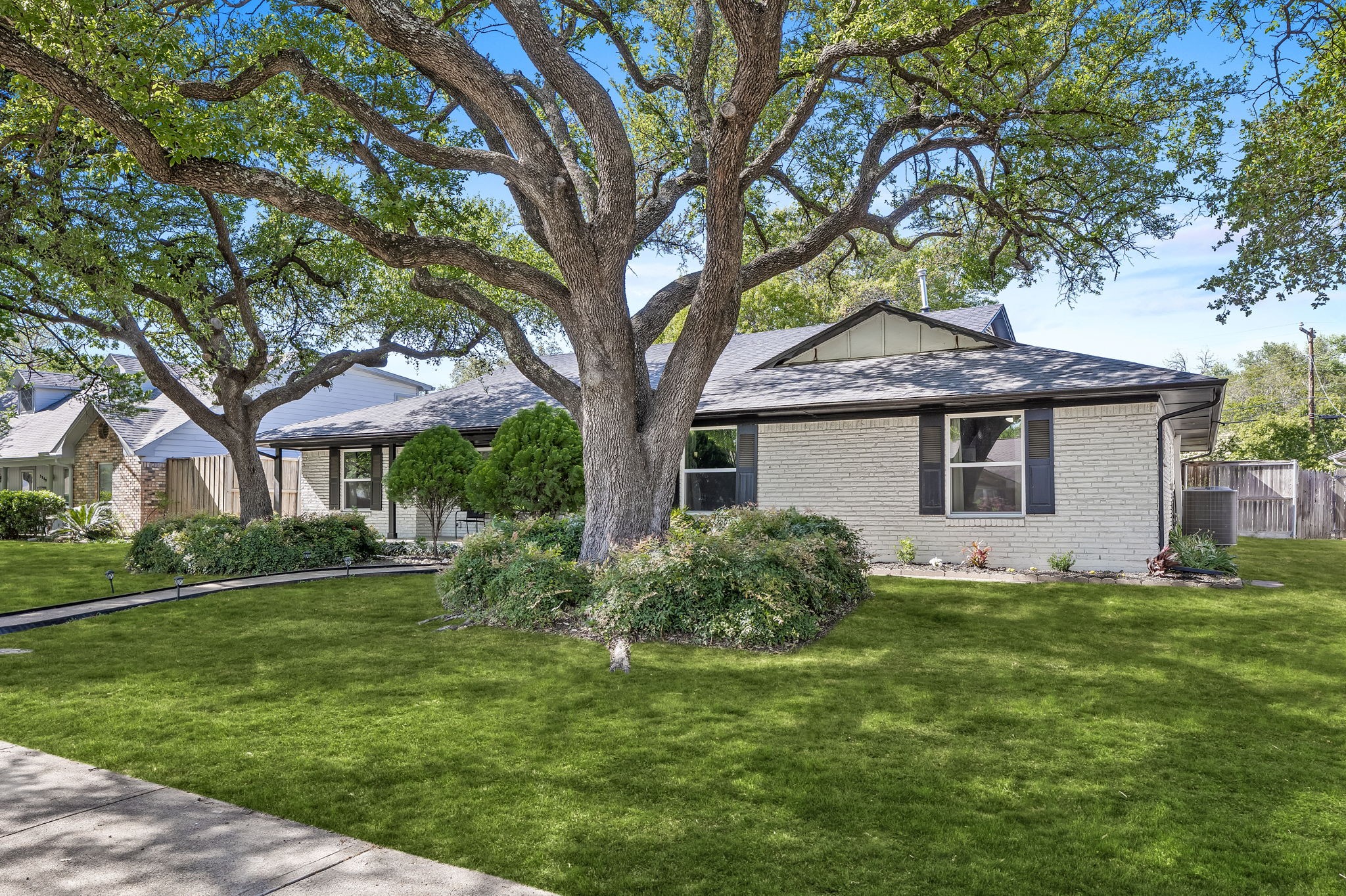 3219 Whirlaway Road
