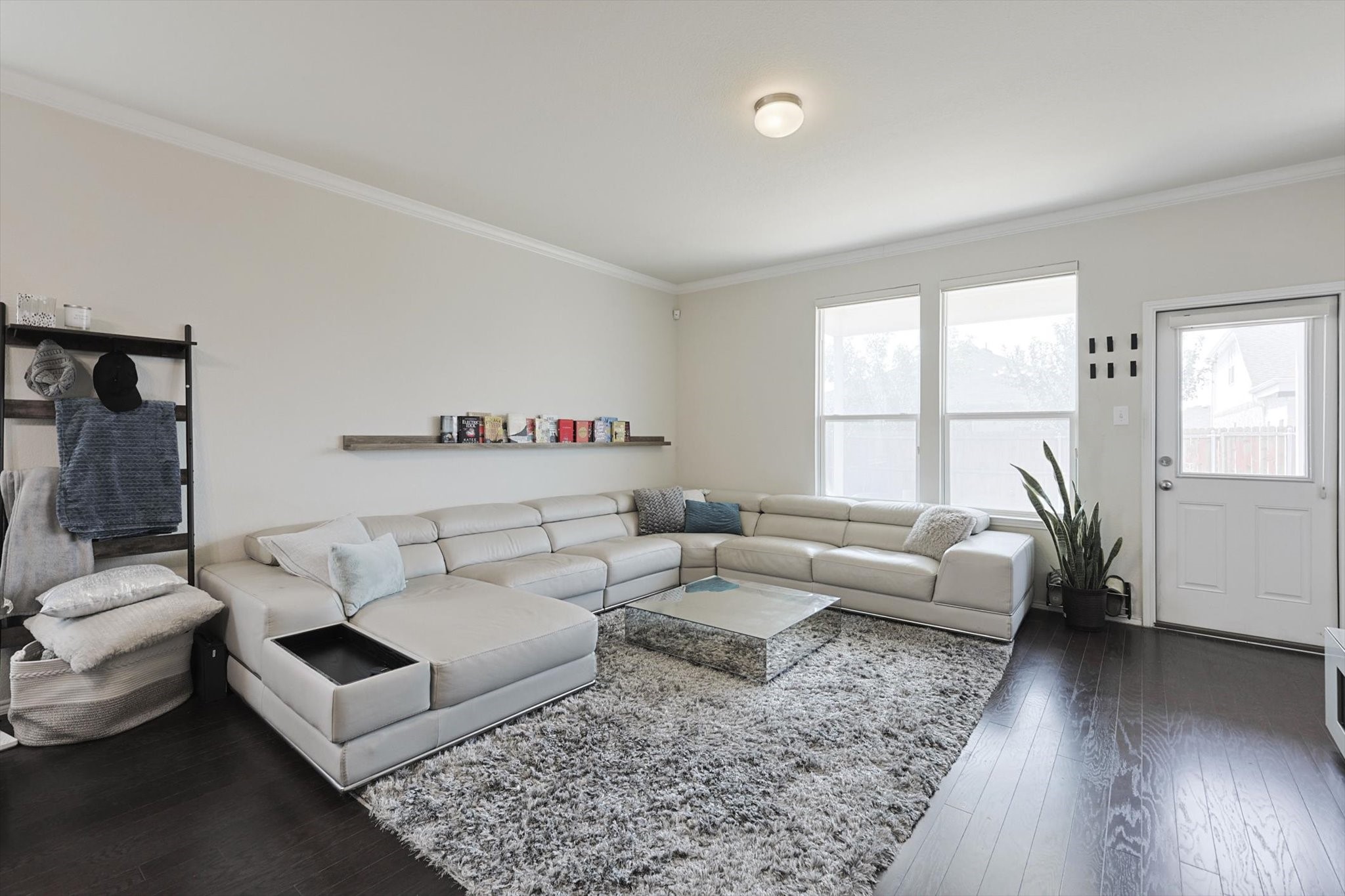 2404 Barzona Drive