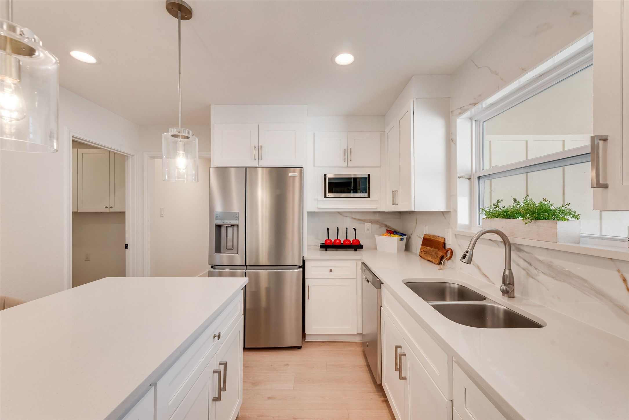 7429 Tangleglen Drive