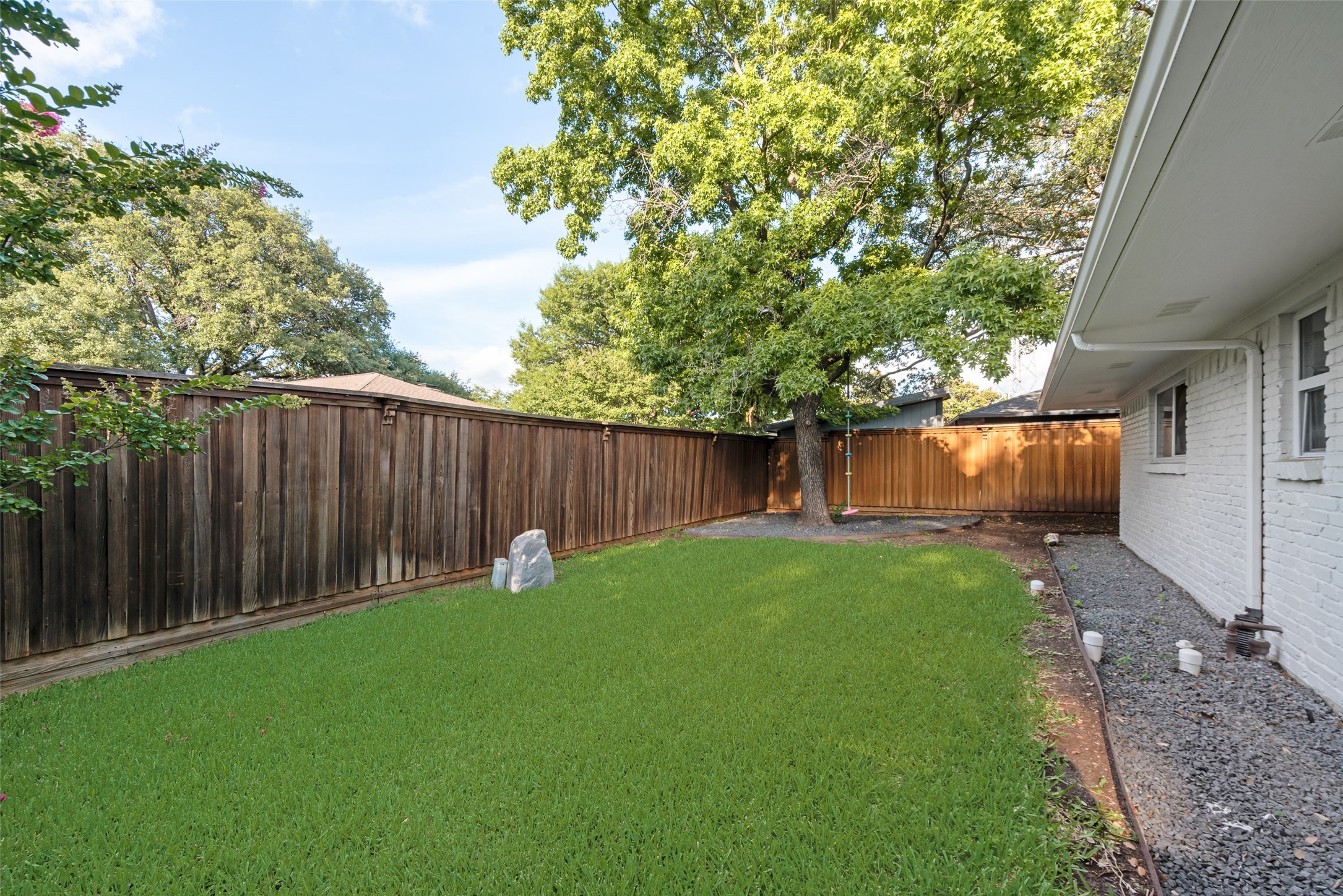 7429 Tangleglen Drive