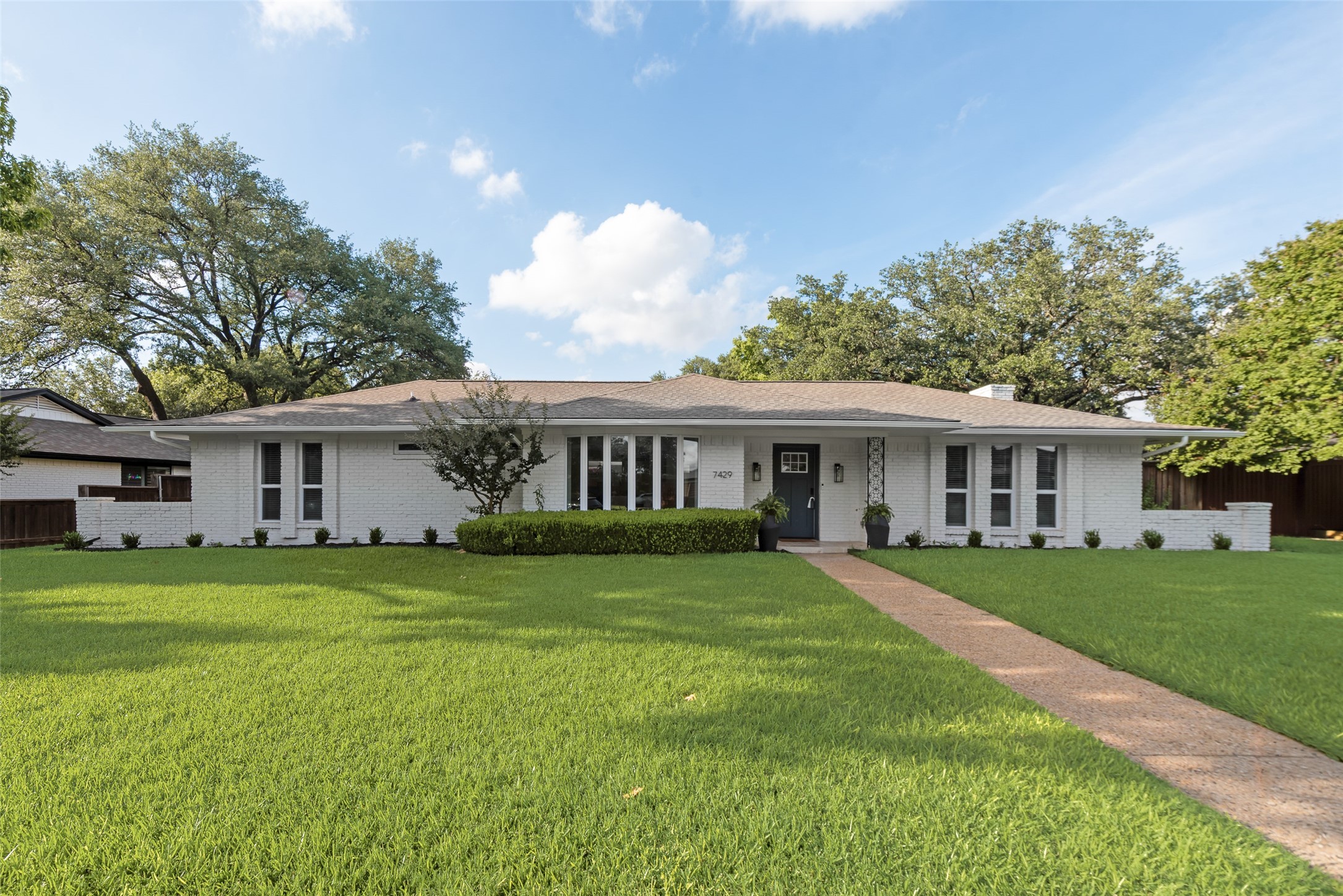 7429 Tangleglen Drive