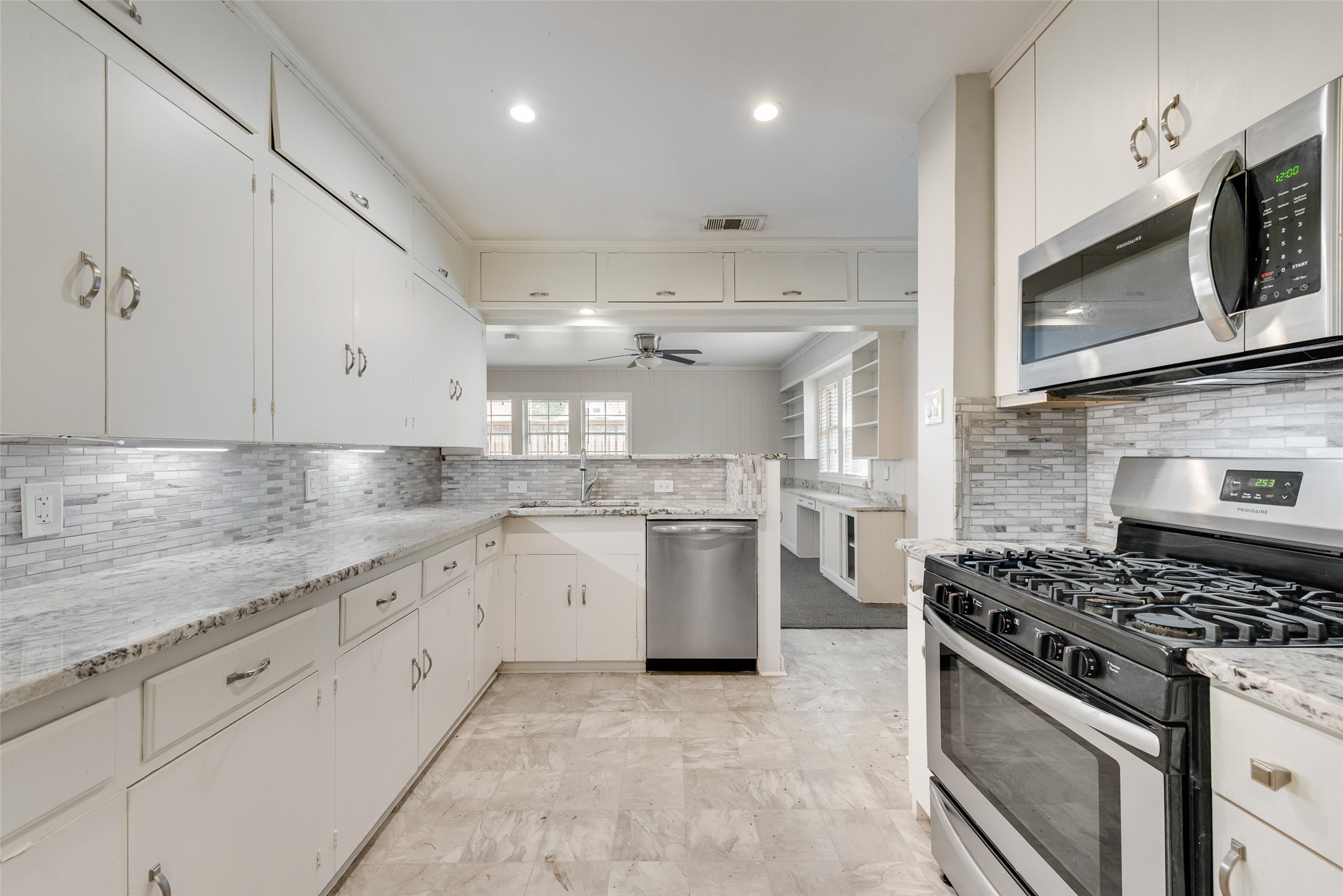 6055 Ellsworth Avenue