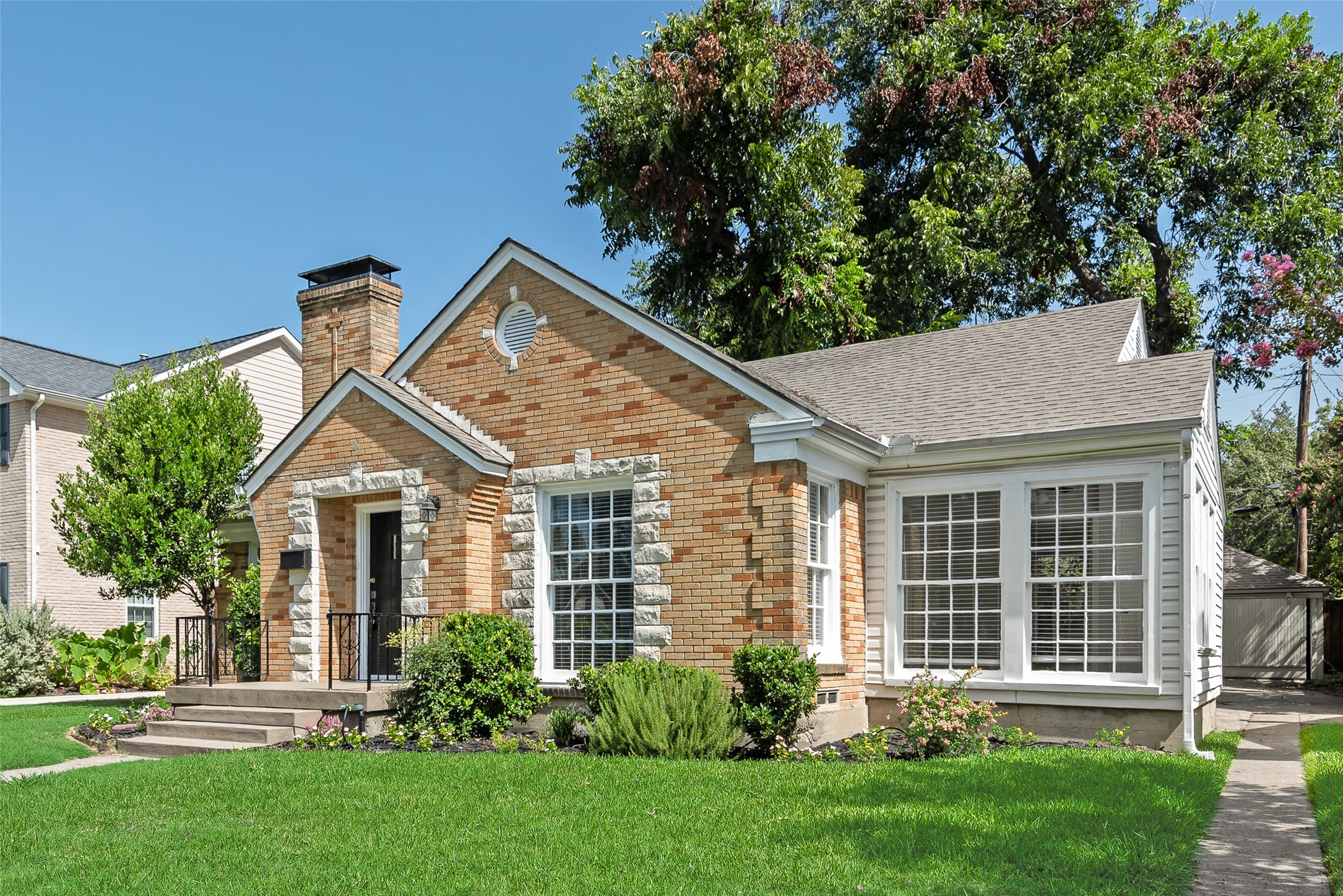 6055 Ellsworth Avenue