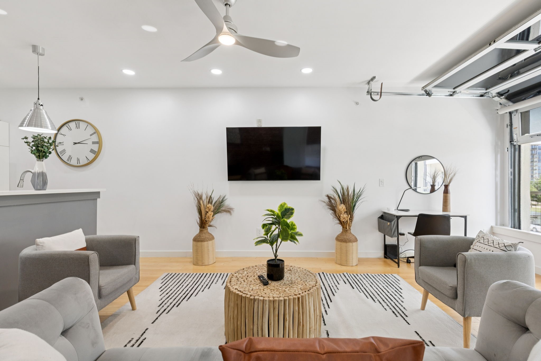 1111 S Akard Street 307