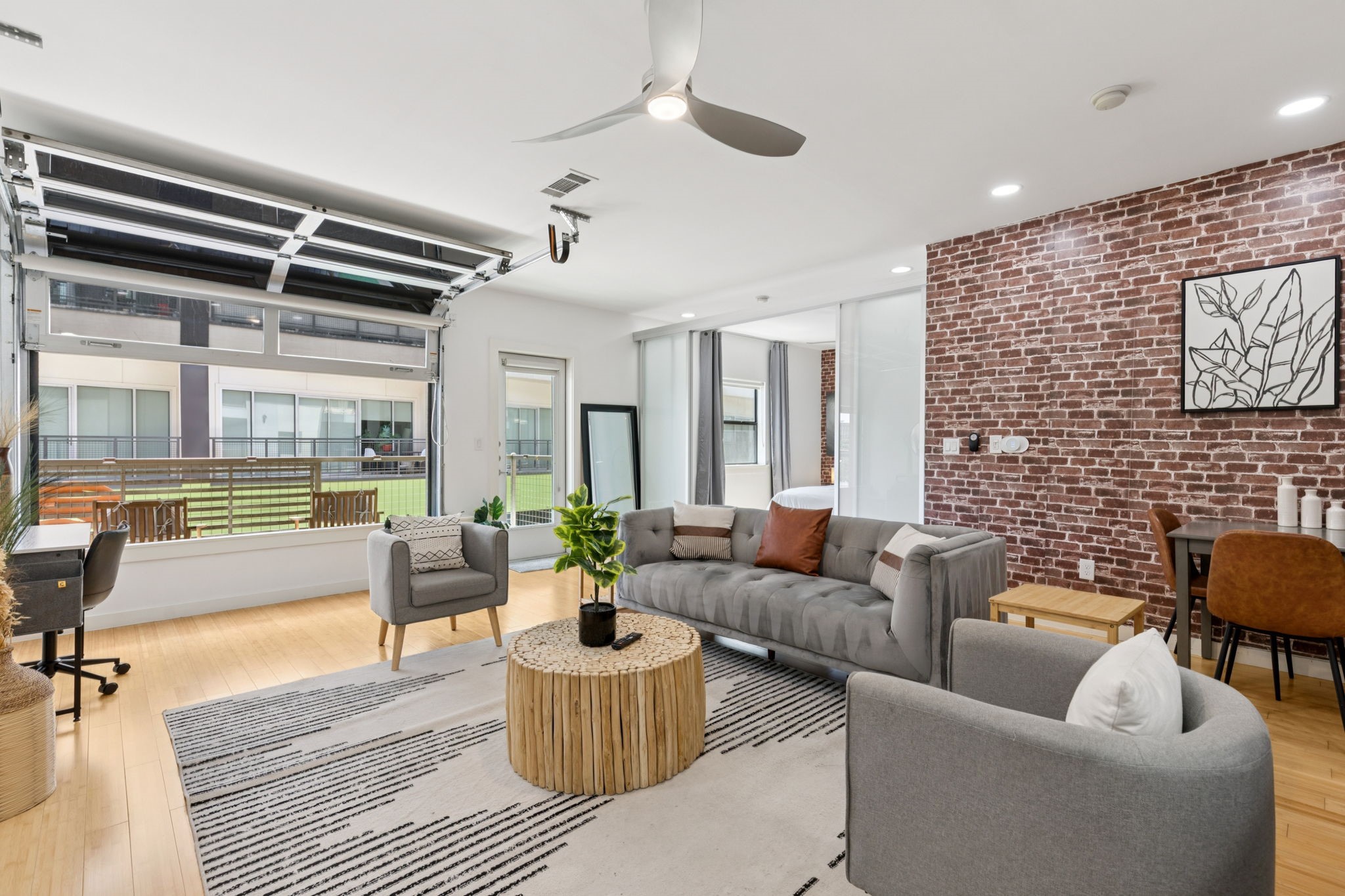 1111 S Akard Street 307