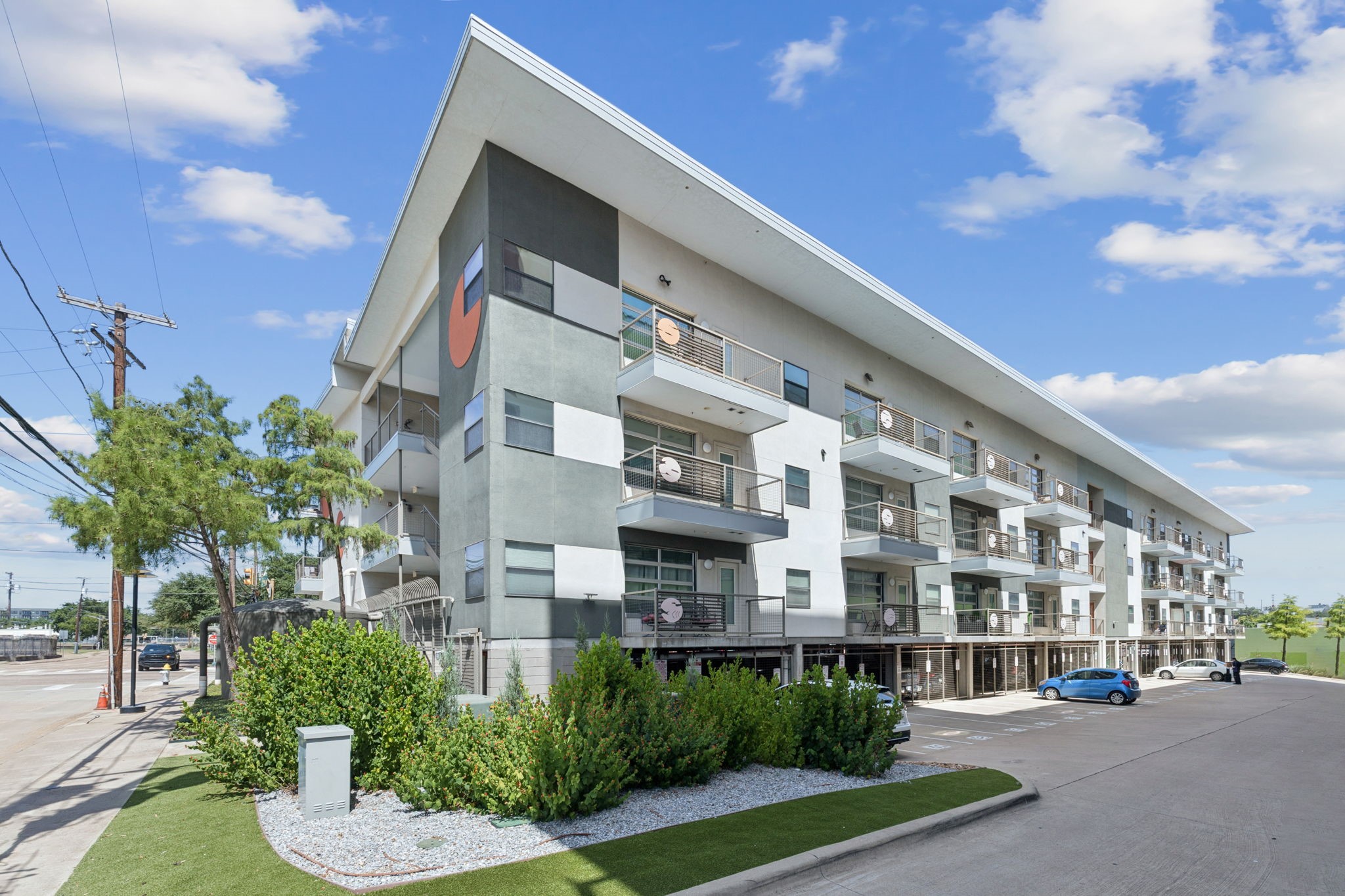 1111 S Akard Street 307