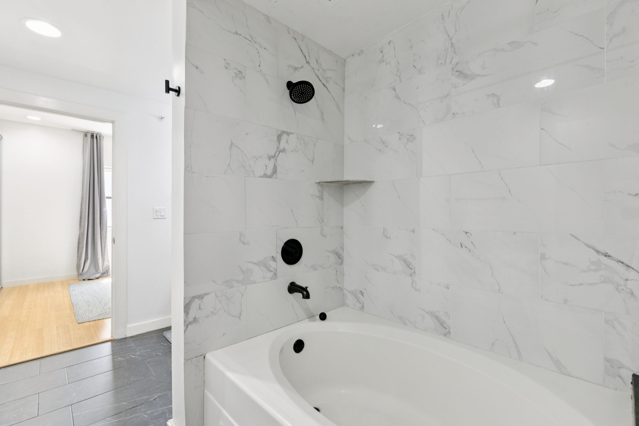 1111 S Akard Street 307