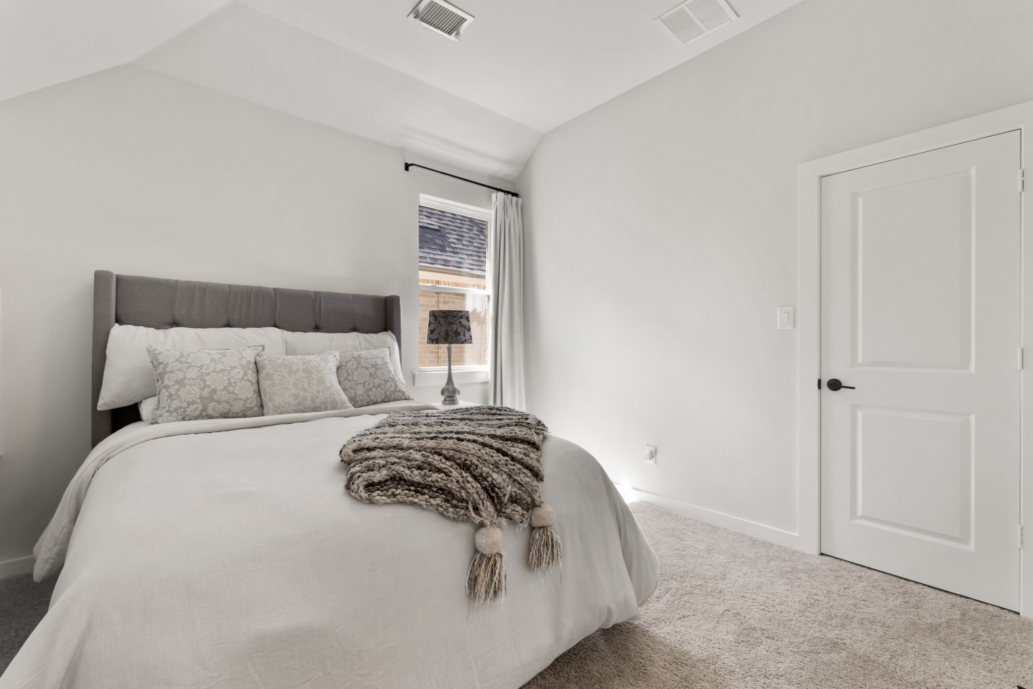 15584 Crape Myrtle Road