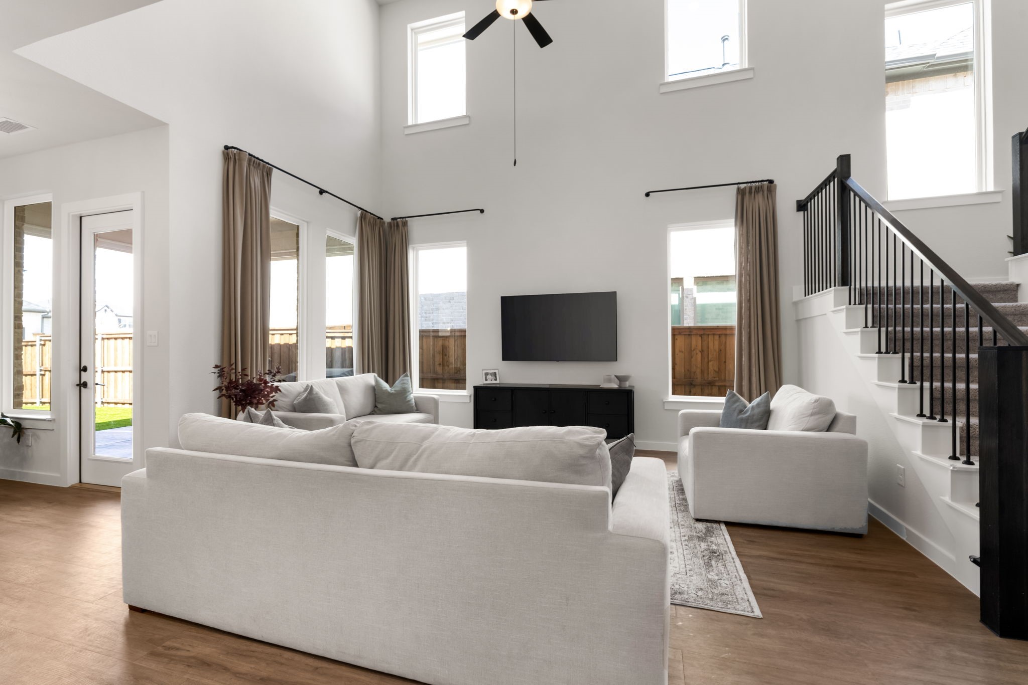 15584 Crape Myrtle Road