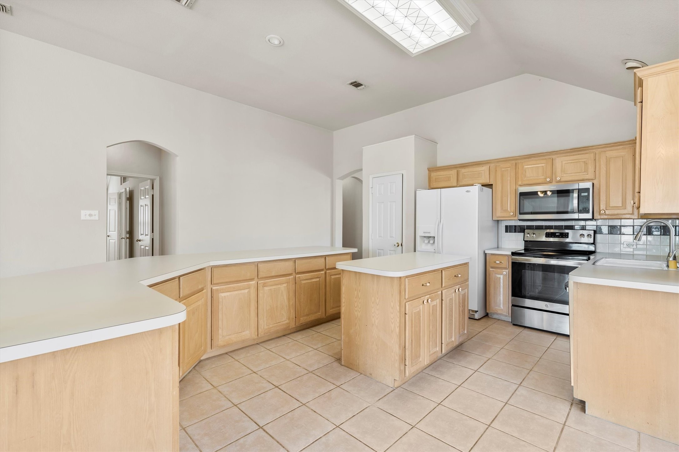 10813 Dry Creek Lane