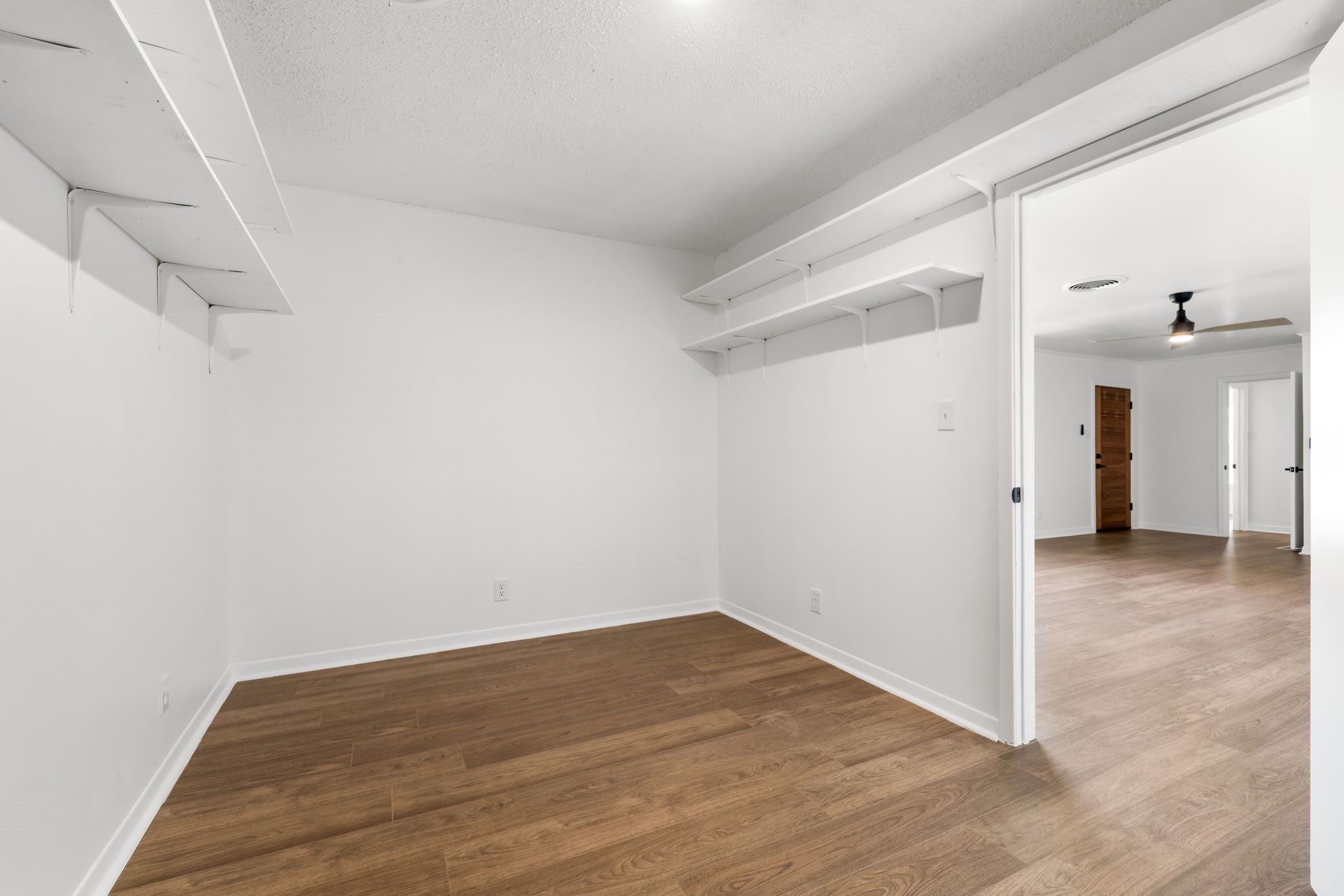 7292 Hardisty Street