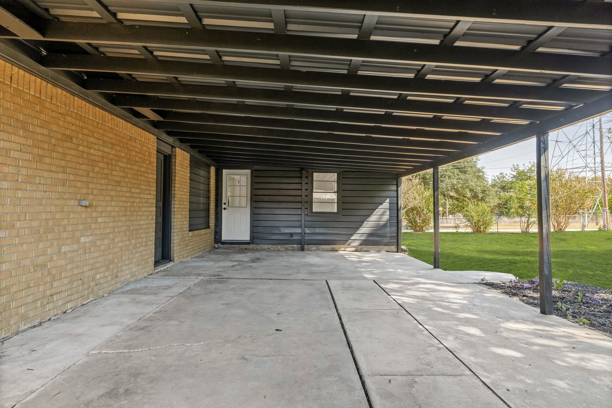 7292 Hardisty Street