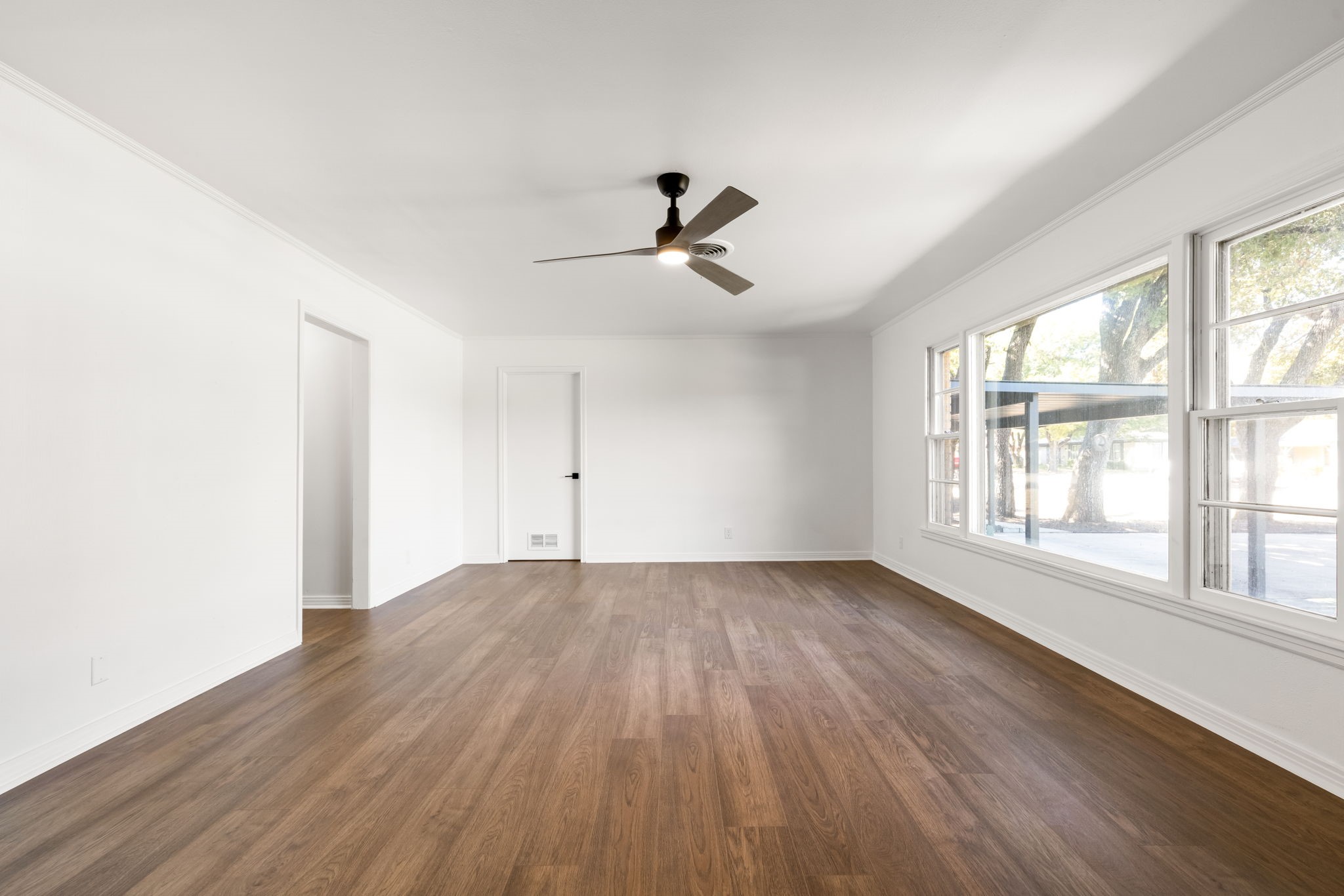 7292 Hardisty Street