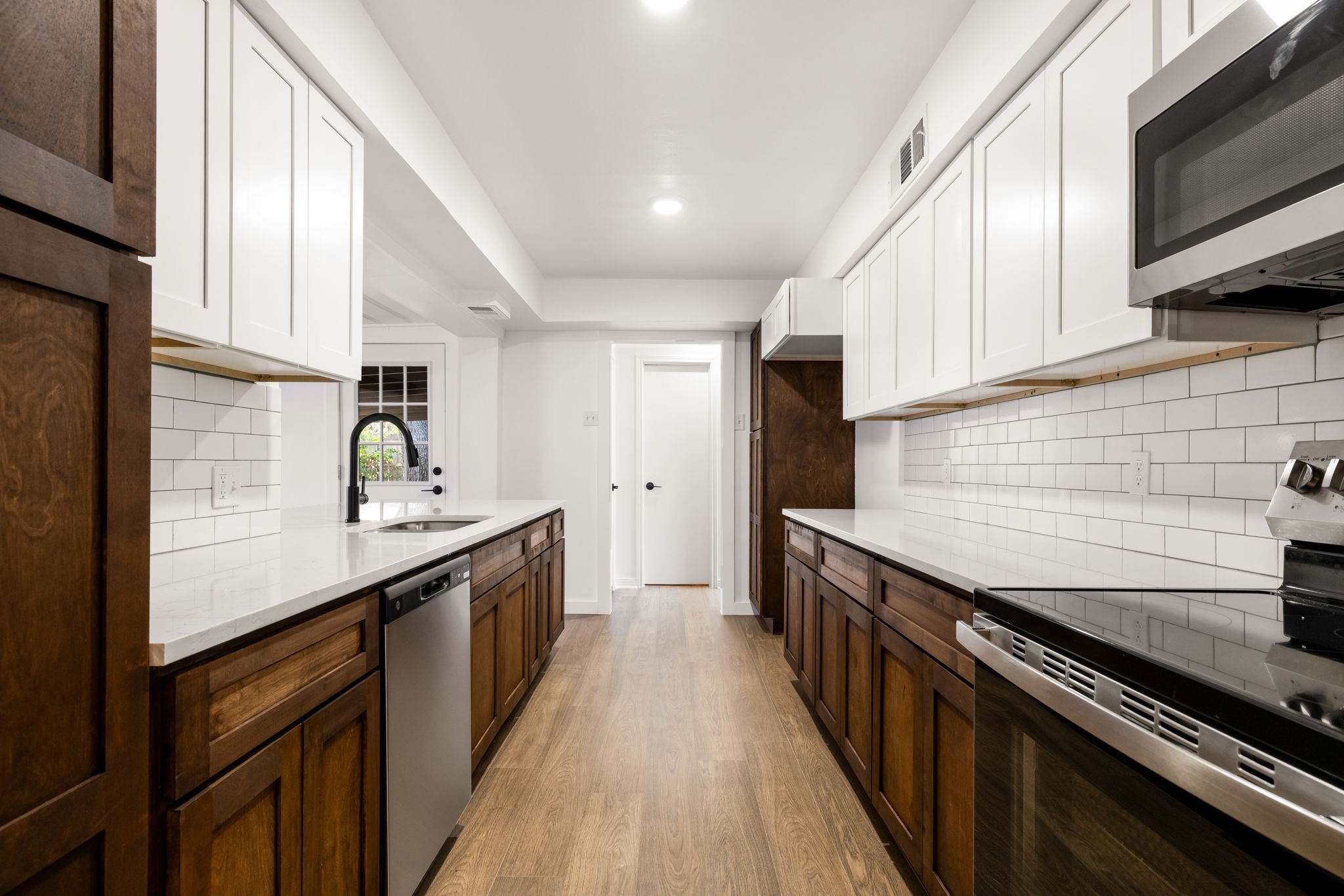 7292 Hardisty Street