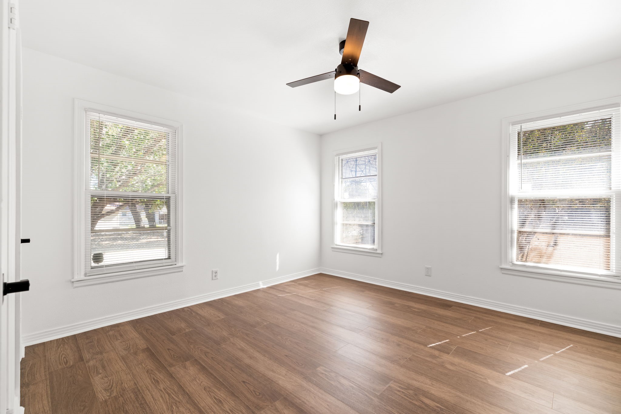 7292 Hardisty Street