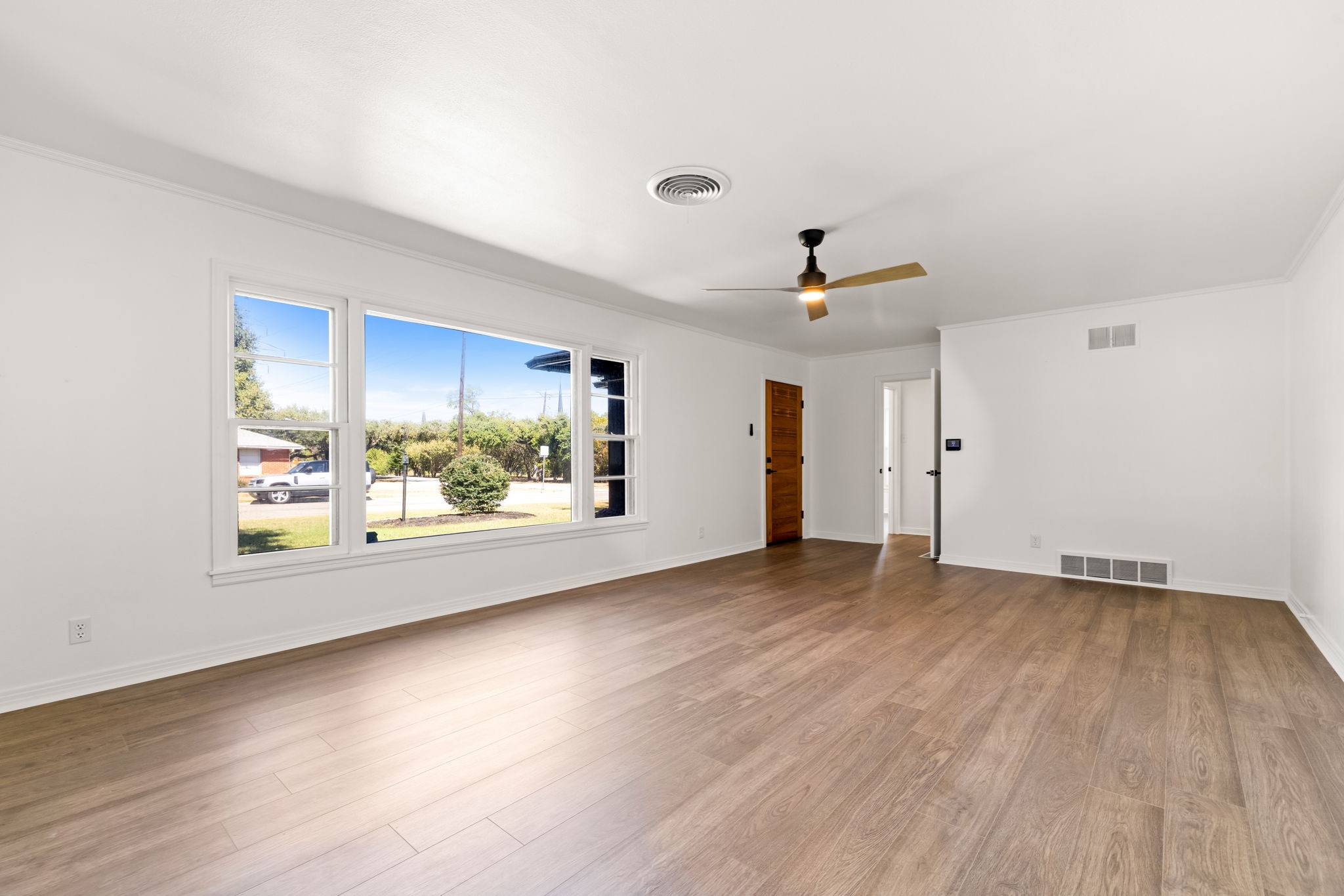 7292 Hardisty Street