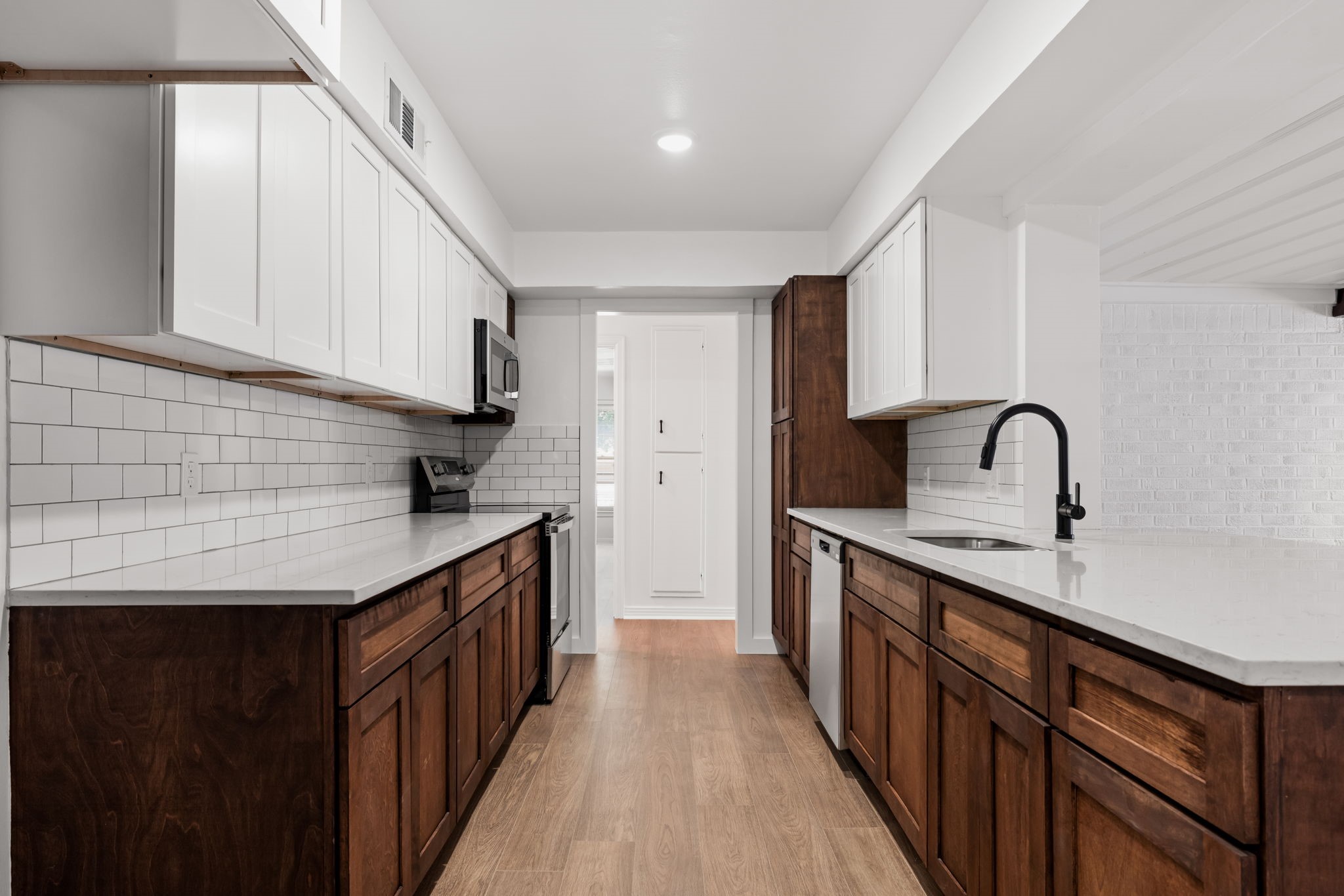 7292 Hardisty Street