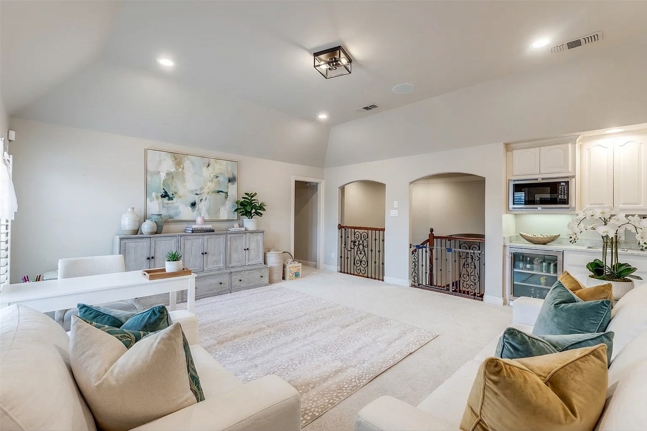 6195 Rachel Drive