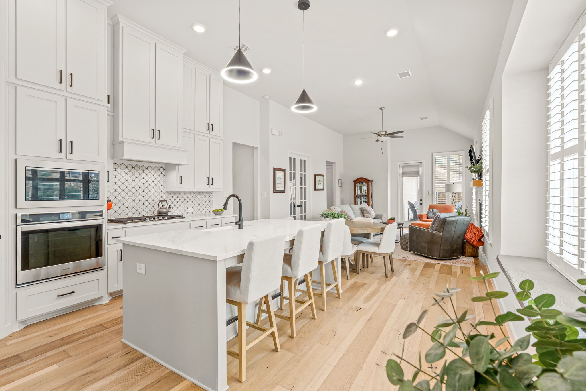 3524 E Cheney Avenue